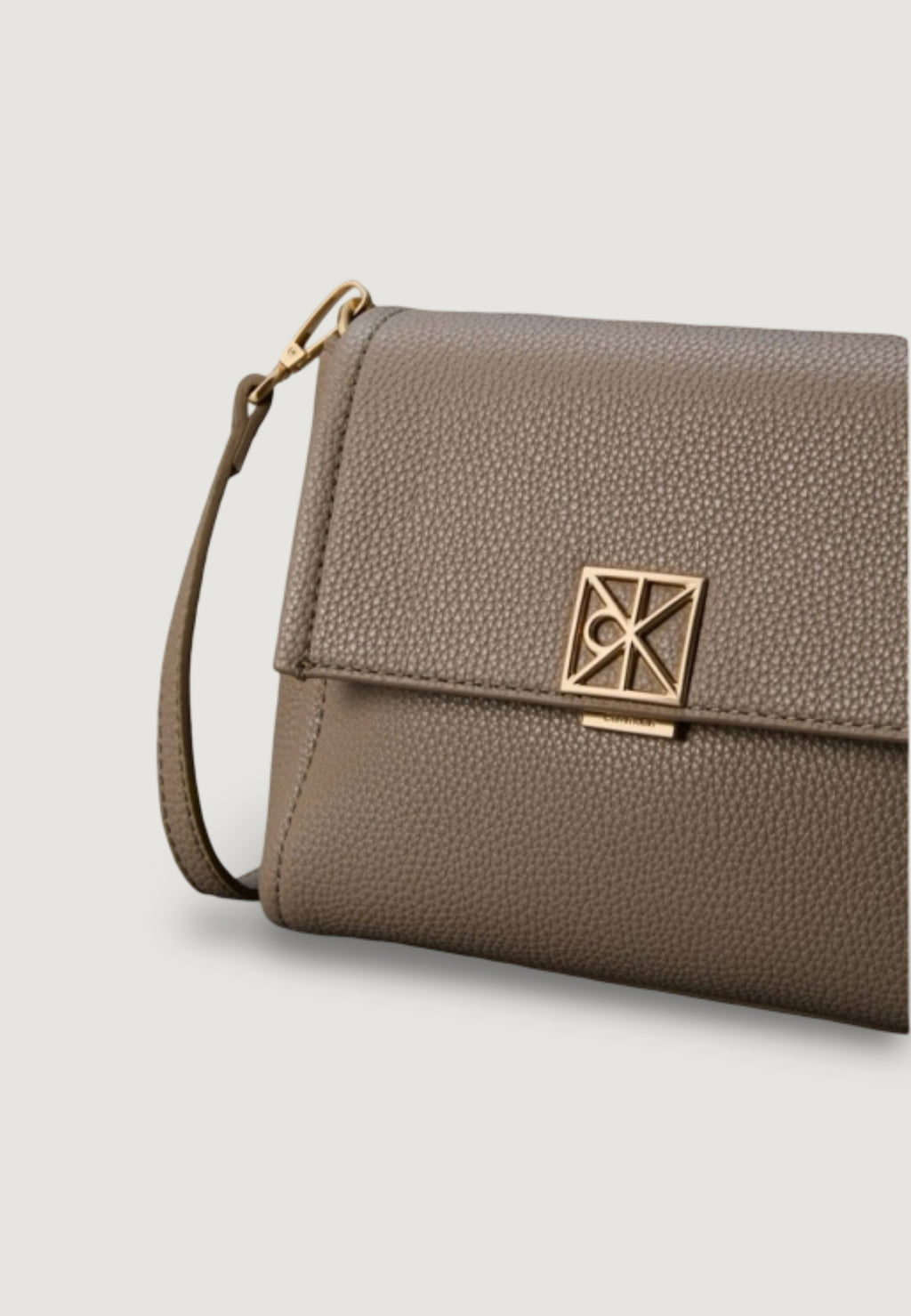 Borsa Calvin Klein EMBLEM HW PEBBLE CROSSBODY 20