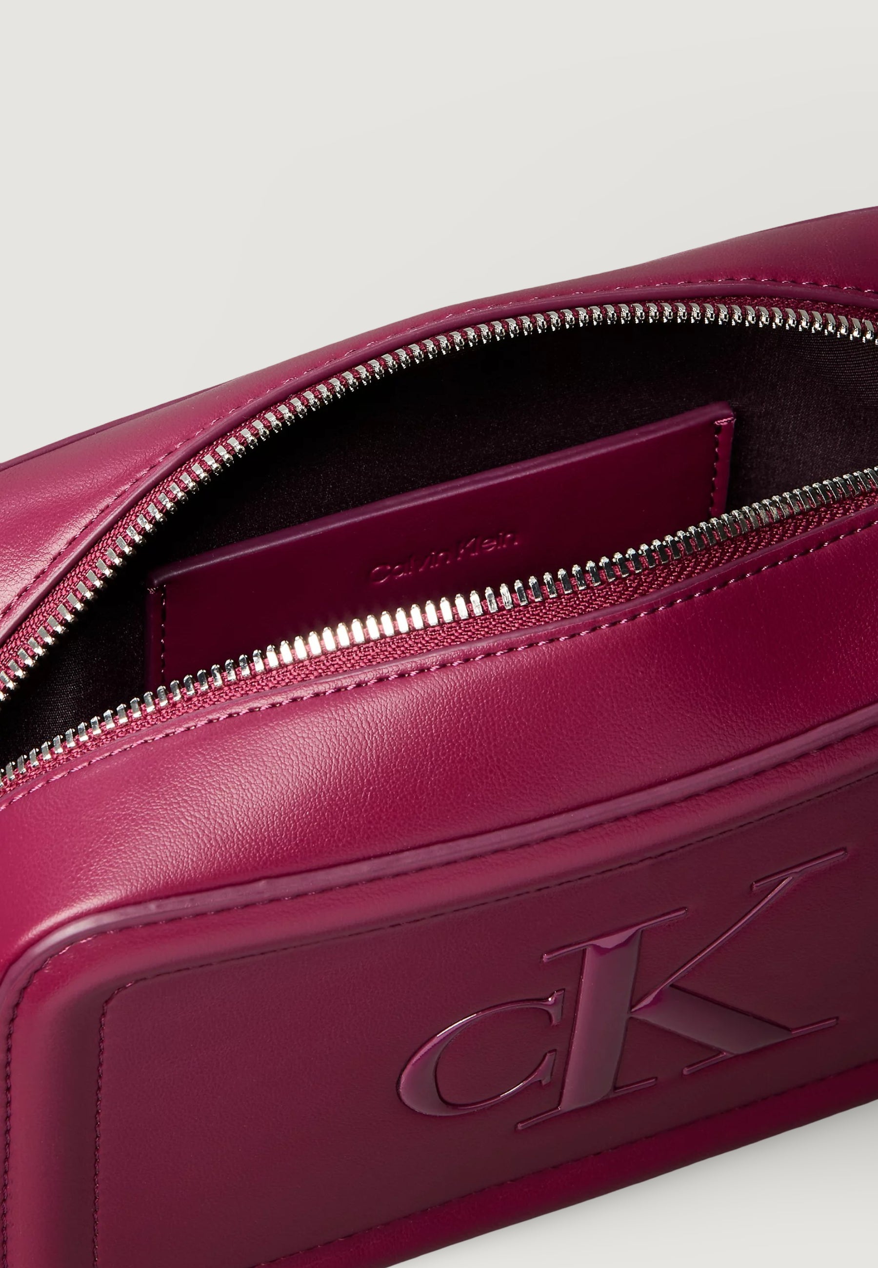 Borsa Calvin Klein BOLD CK CAMERA BAG