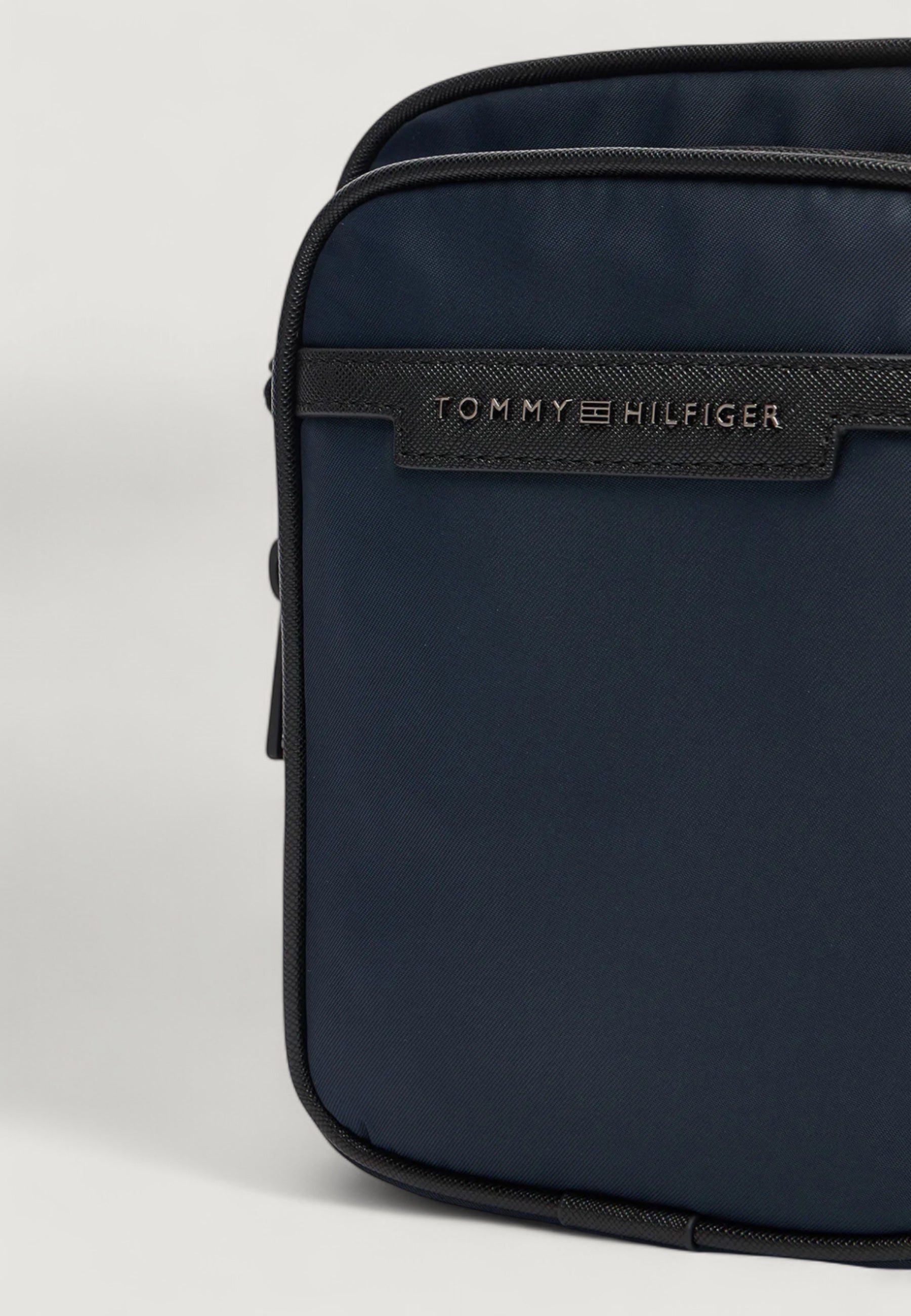 Bag Tommy Hilfiger TH REPREVE MINI REPORTER