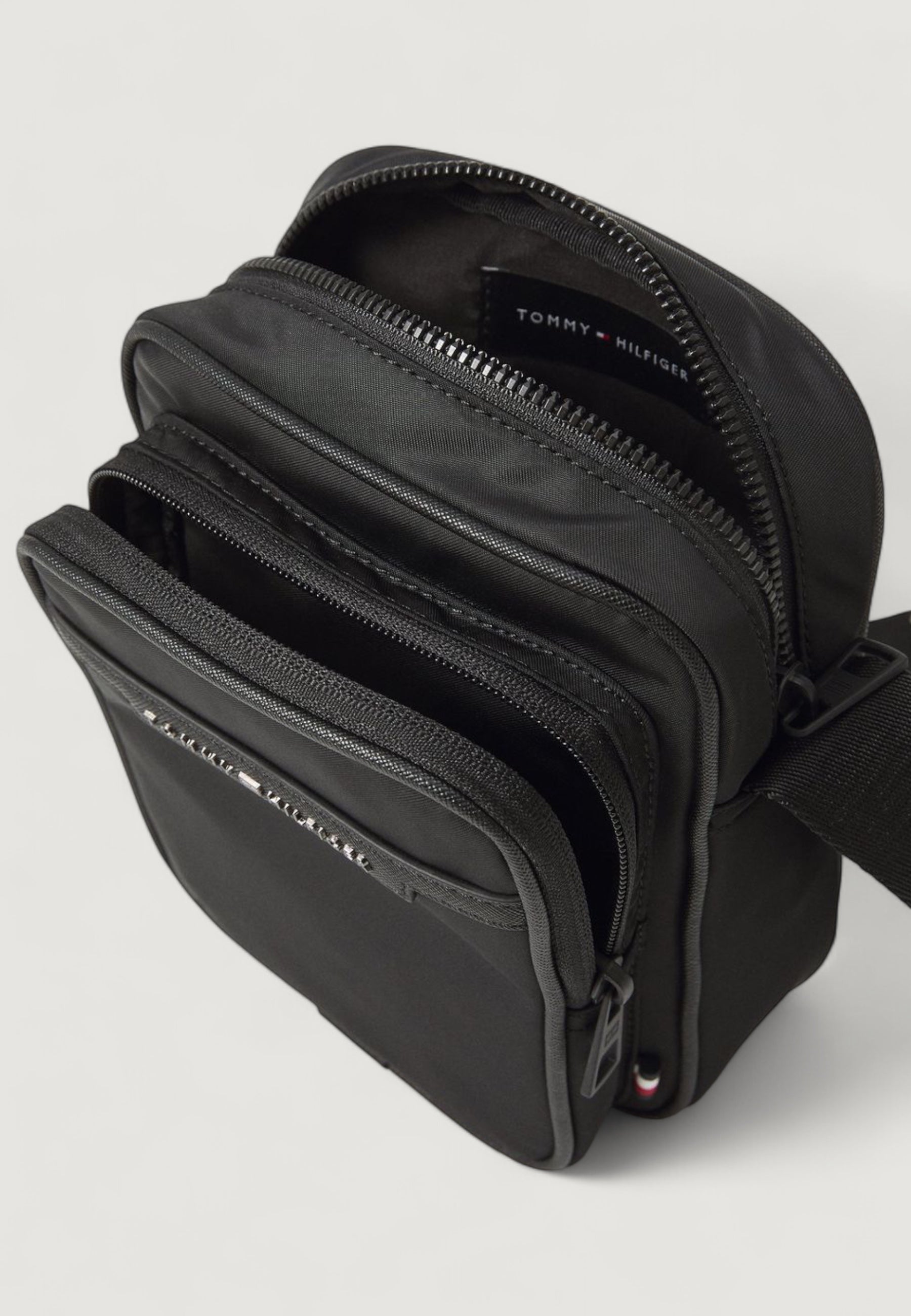 Bag Tommy Hilfiger TH REPREVE MINI REPORTER