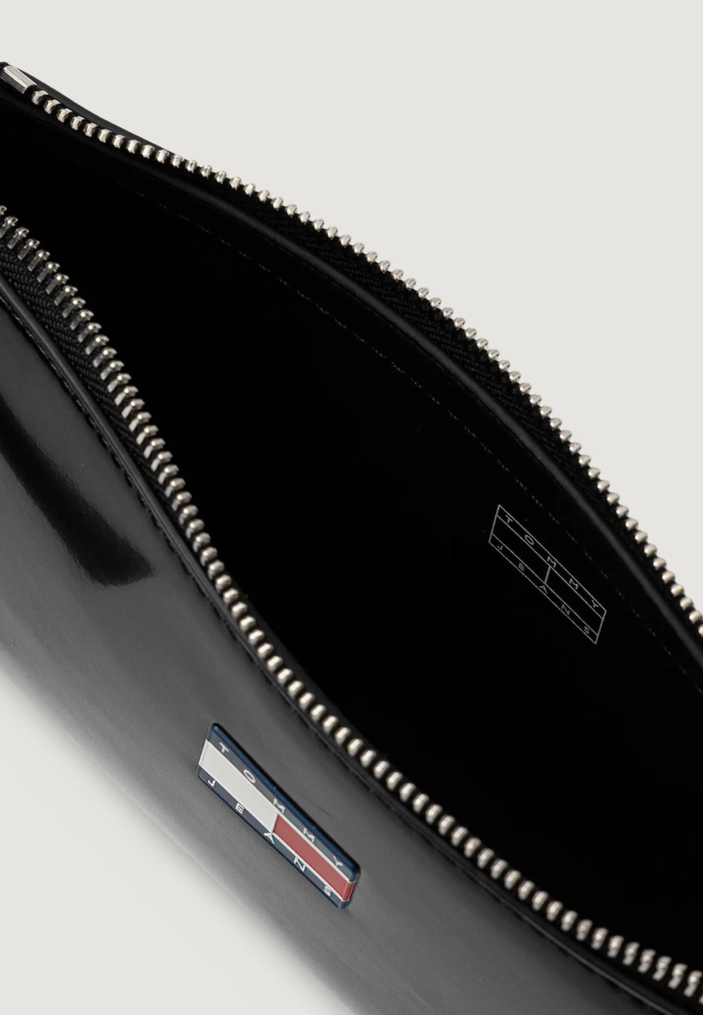 Borsa Tommy Hilfiger TJW MUST SHOULDER BAG