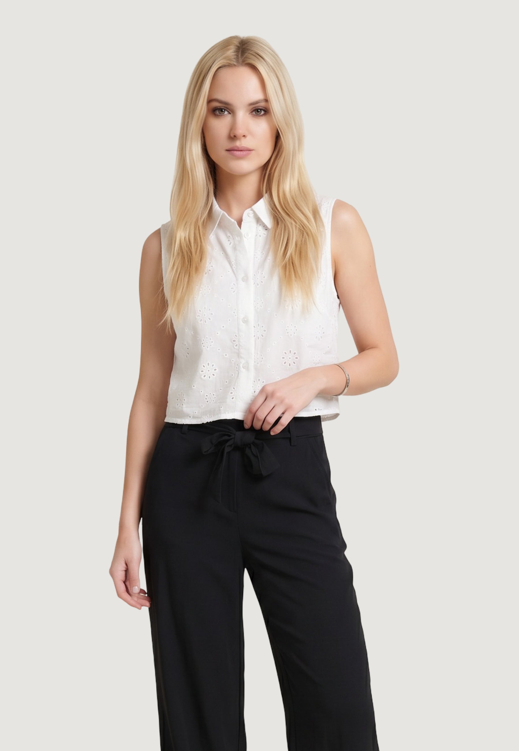 Short sleeves shirts Only Onlalithea Sl Short Emb Wvn