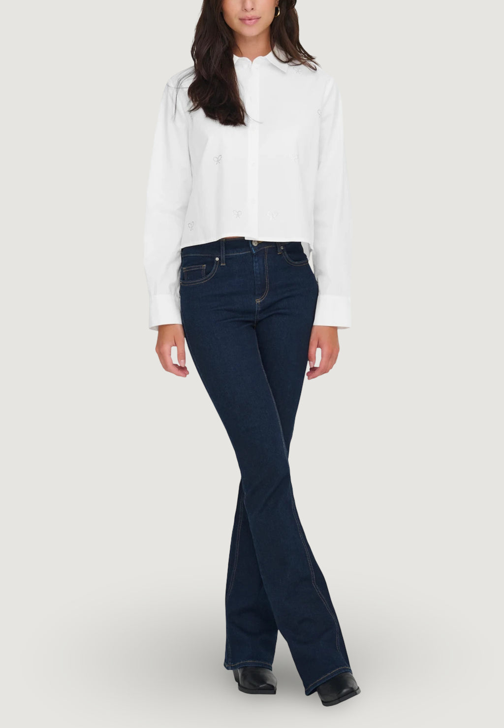 Camicia manica lunga Jacqueline de Yong Jdyriley L/S Short Emb. Shirt Wvn