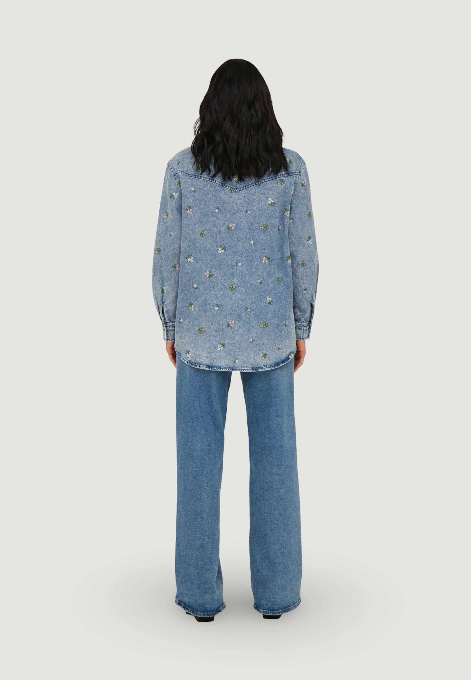 Camicia manica lunga Only Onlvera L/S Flower Emb Shirt Dnm Noos