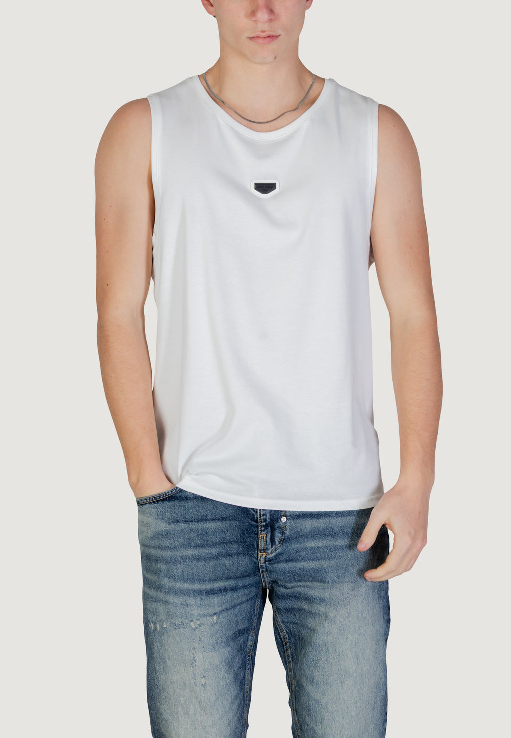 Tank tops Antony Morato REGULAR FIT WITH METAL RUBBER PLATE ON FRONT