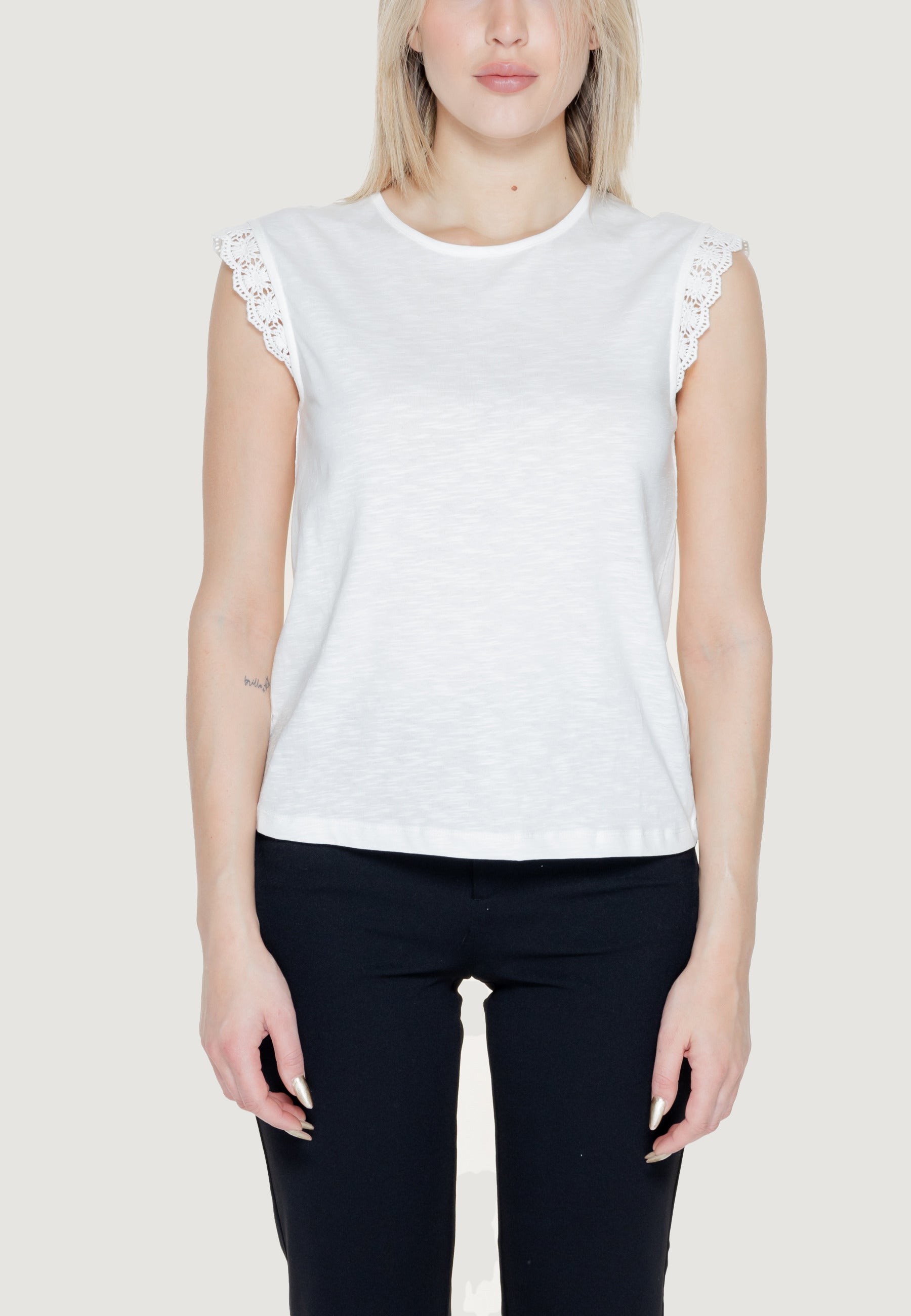 Tank top Jacqueline de Yong Jdysalva Life S/L Crochet Jrs