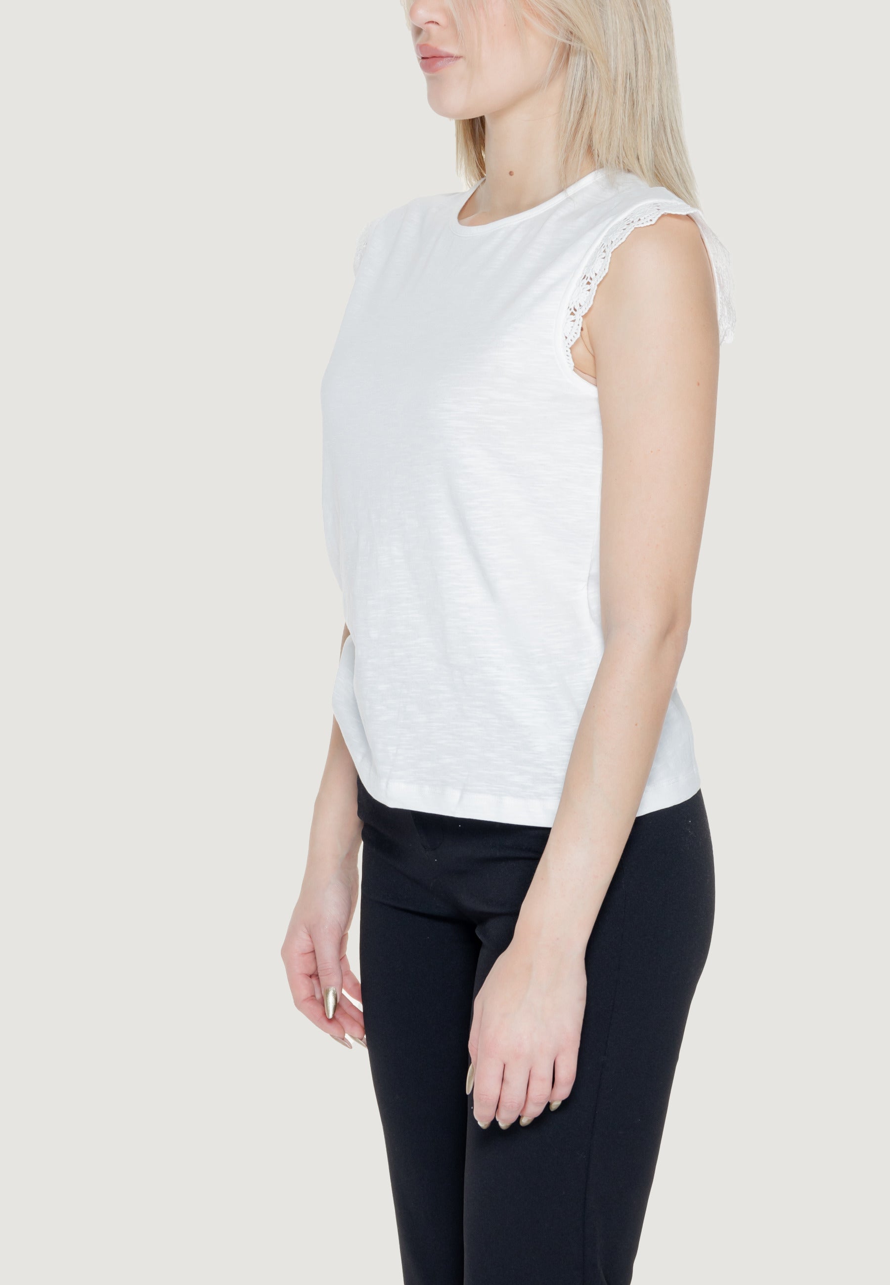 Tank top Jacqueline de Yong Jdysalva Life S/L Crochet Jrs