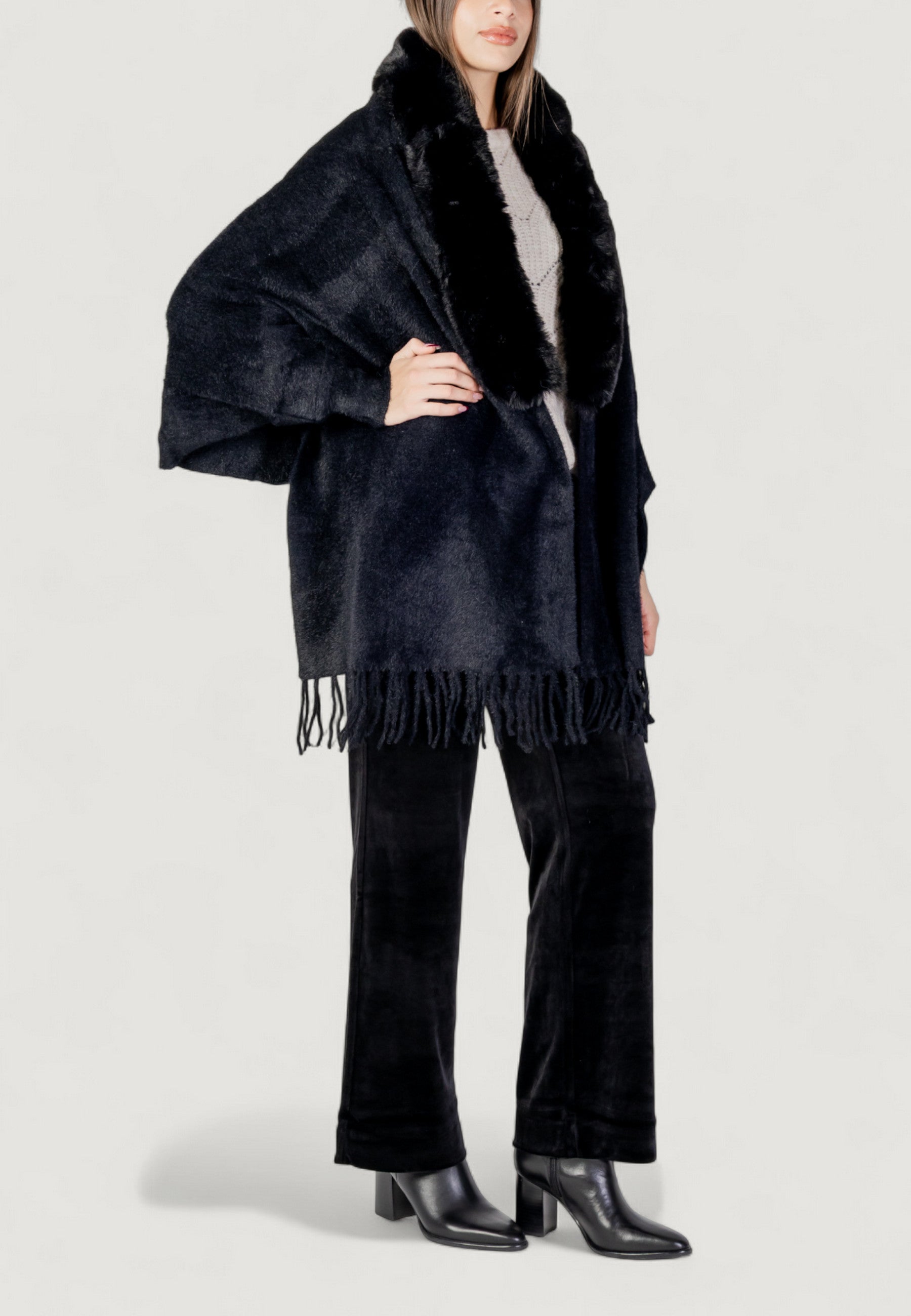 Mantella AYFEE MANTELLA COLLO ECOFUR