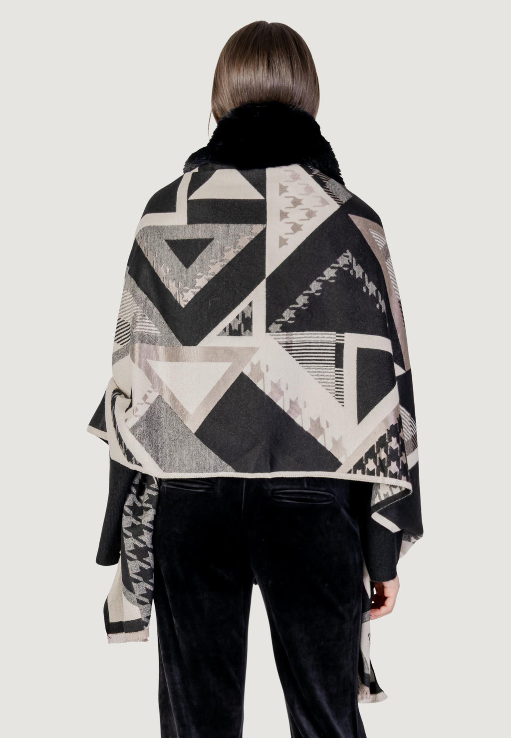 Mantella AYFEE MANTELLA GEOMETRIC LINES