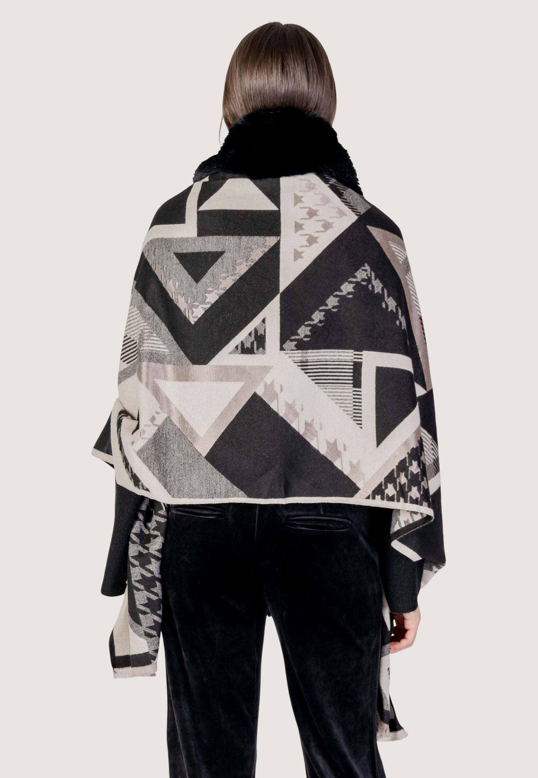 Mantella AYFEE MANTELLA GEOMETRIC LINES