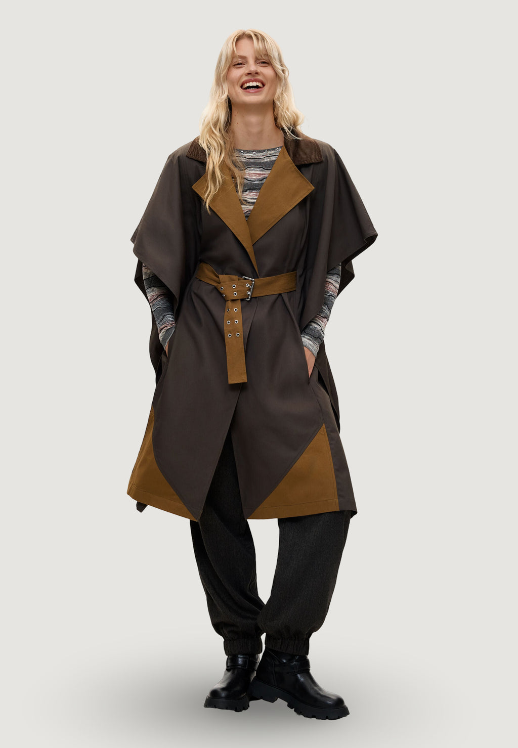 Hood Desigual PONCHO_TRENCHY WAX