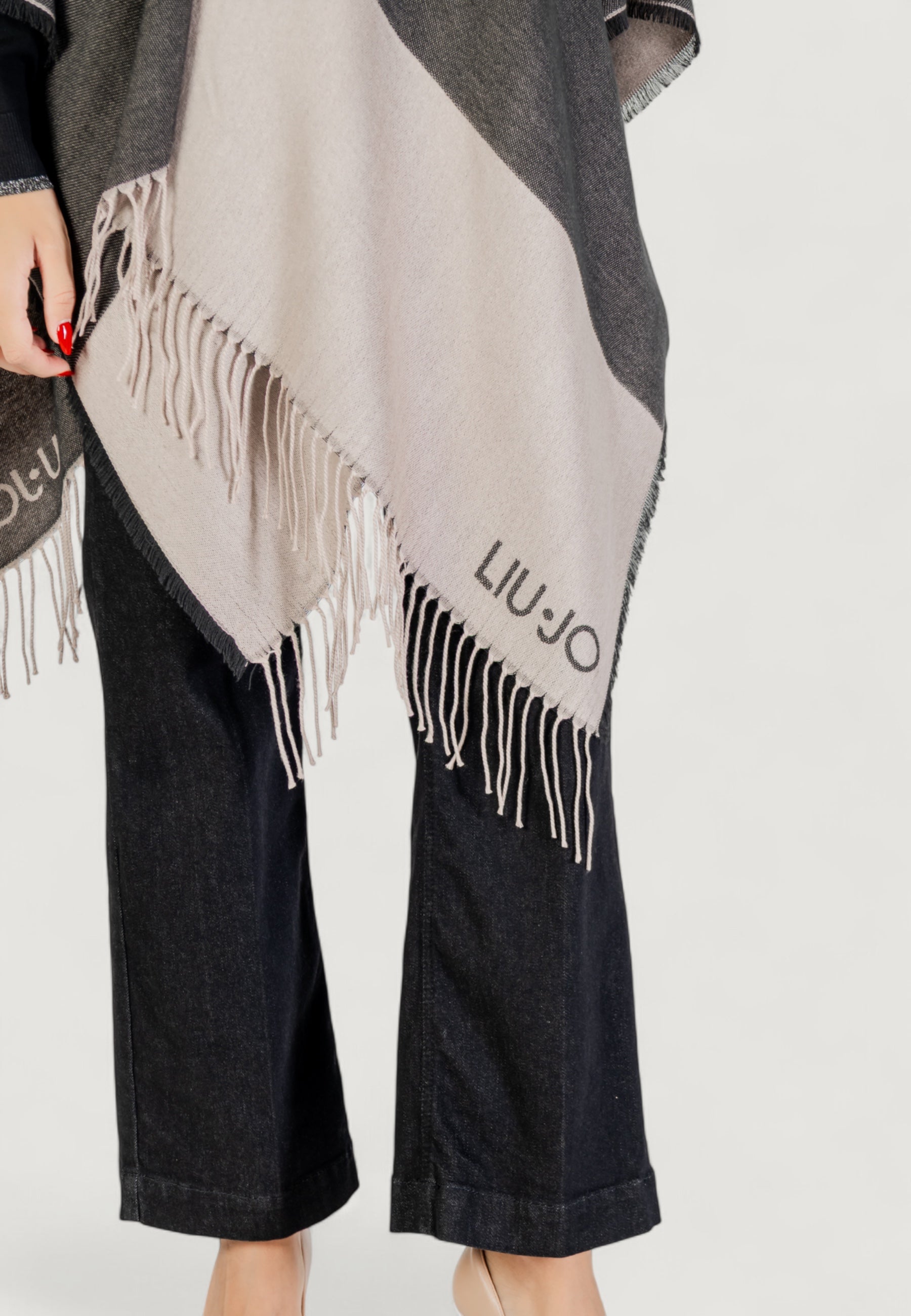 Hood Liu-Jo PONCHO OVAL MONOGRAM