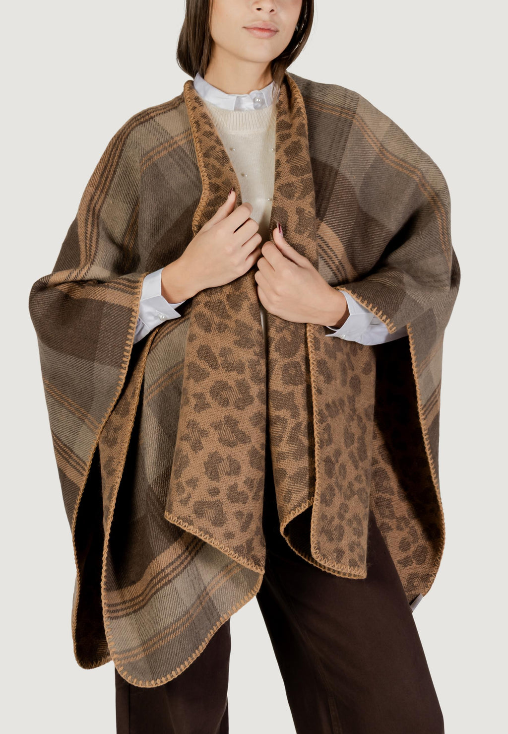 Mantella Pieces Pcjalina Poncho Reversable Bc