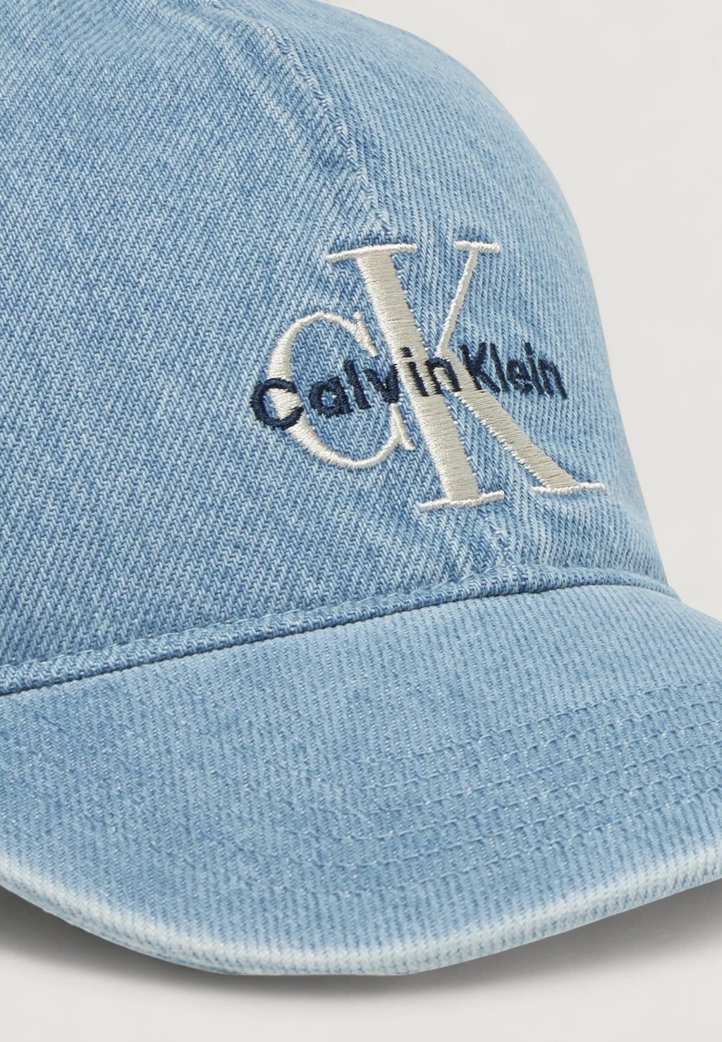 Cappello con visiera Calvin Klein MNLG EMBRDRY DNM BSB