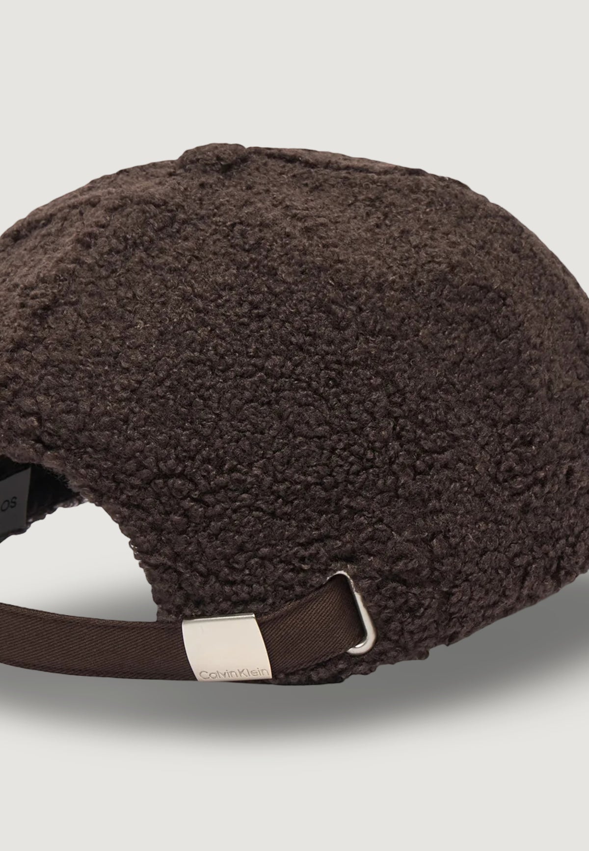 Cappello con visiera Calvin Klein ALL-OVER SHERPA W/ PATCH CAP