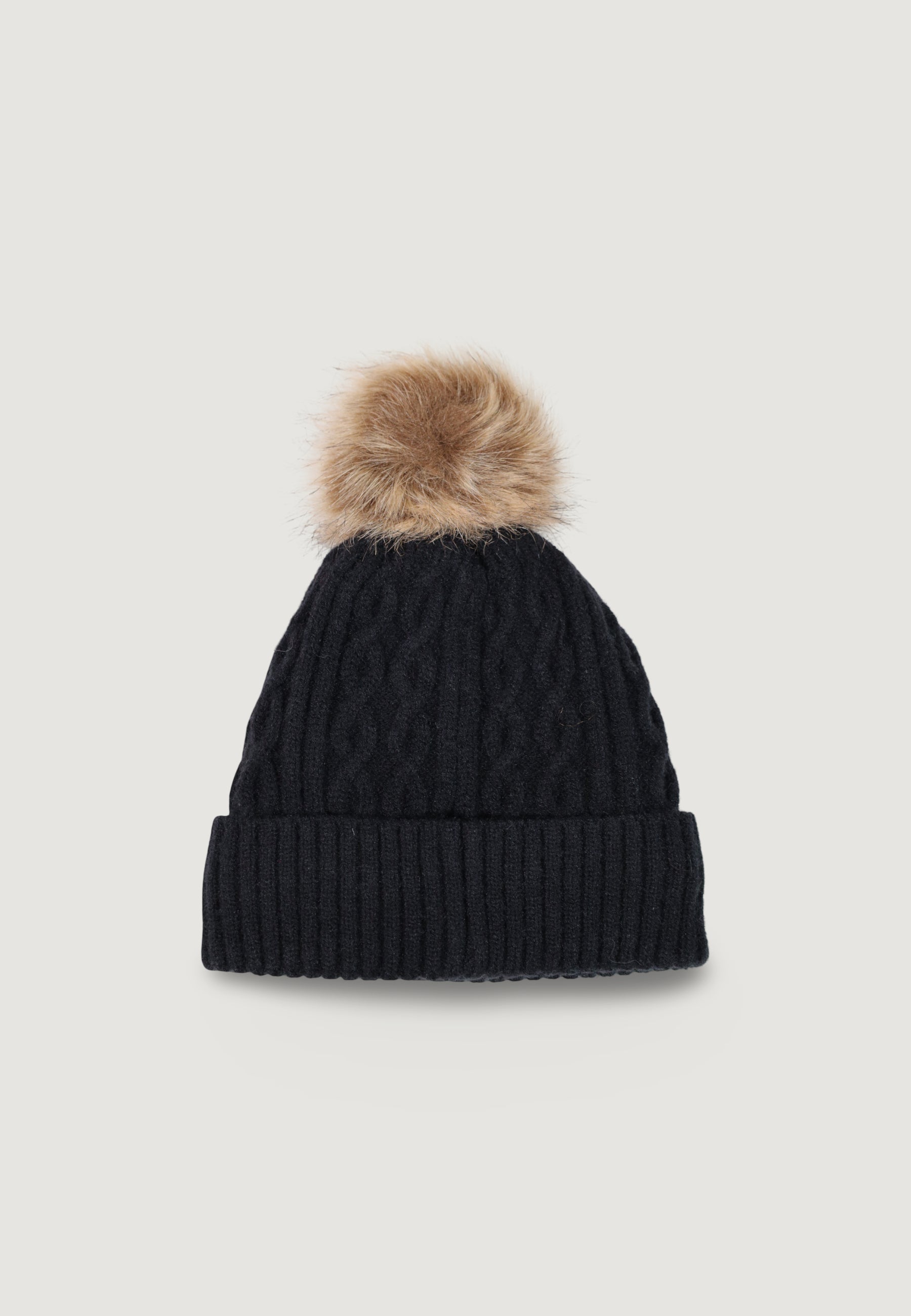 Liu-Jo HAT
