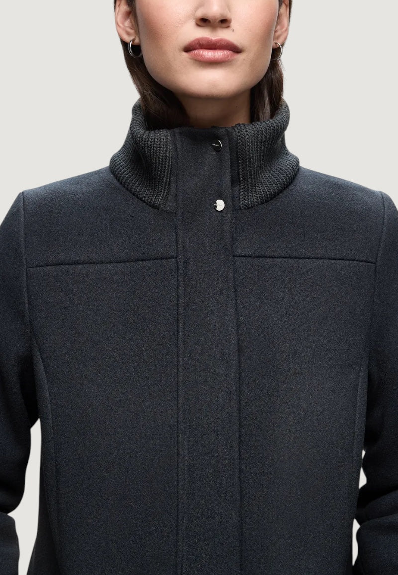 Coat Street One 202112