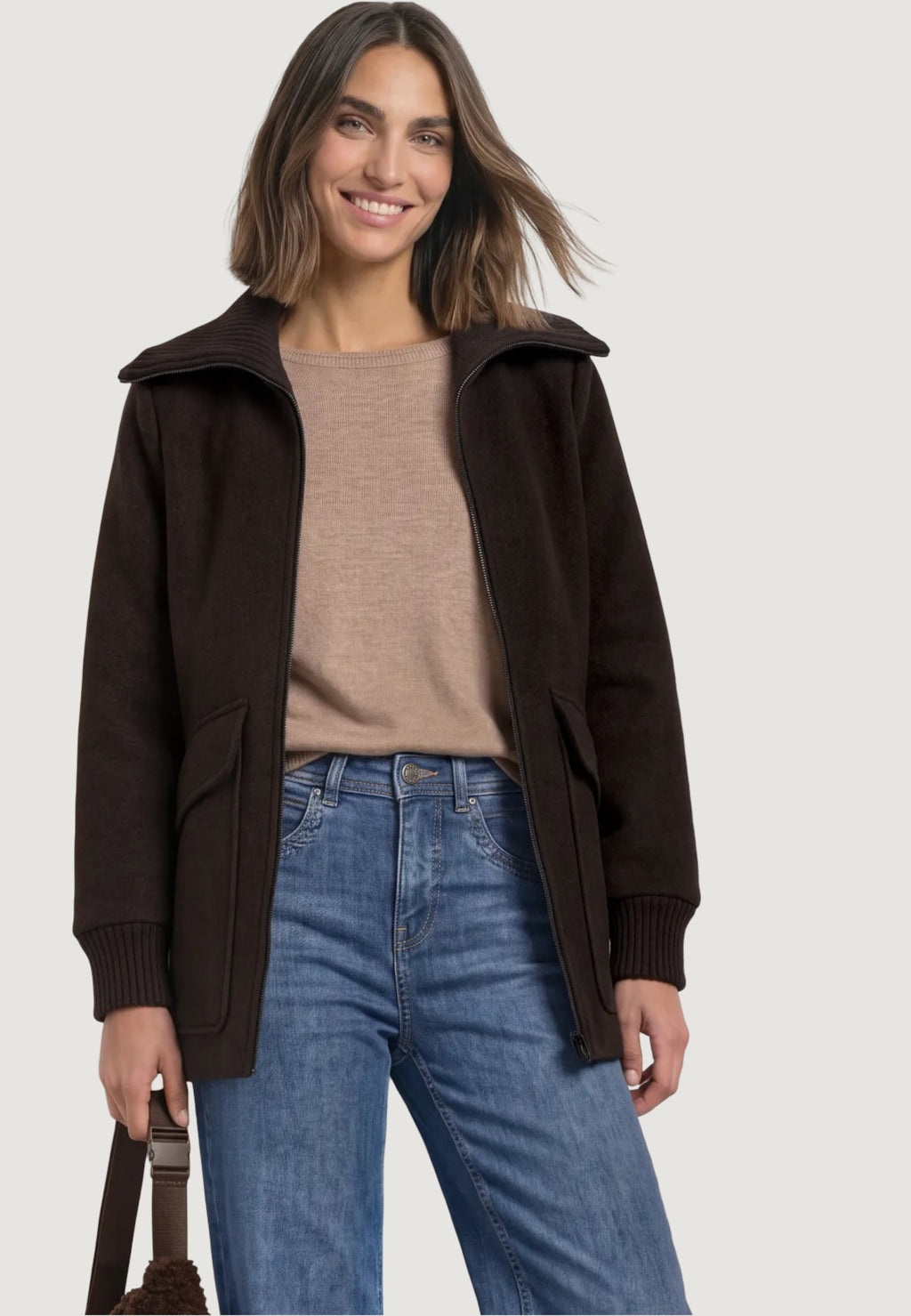 Coat Street One LTD QR Wool Coat w. Knitted Stand Up
