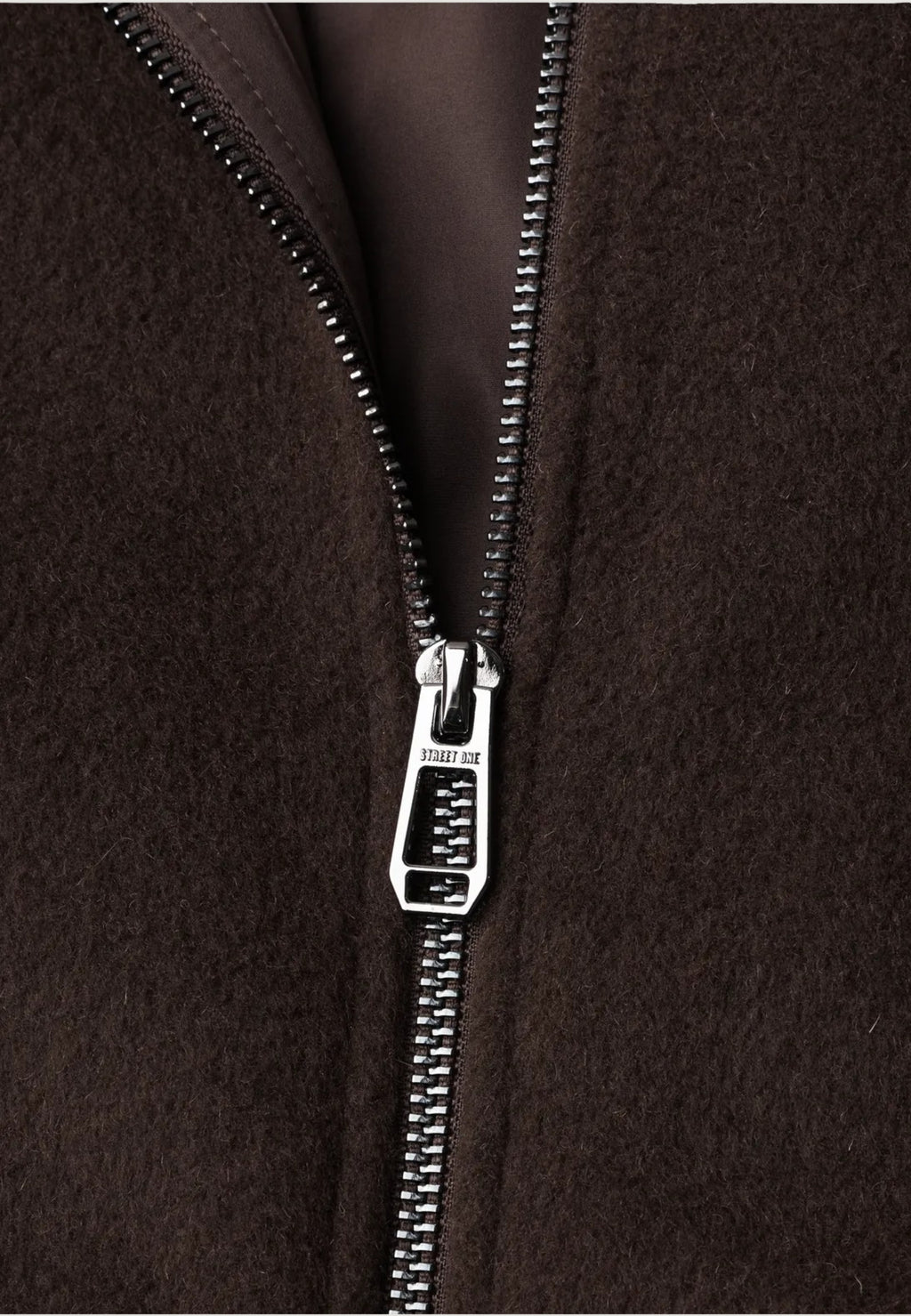 Coat Street One LTD QR Wool Coat w. Knitted Stand Up
