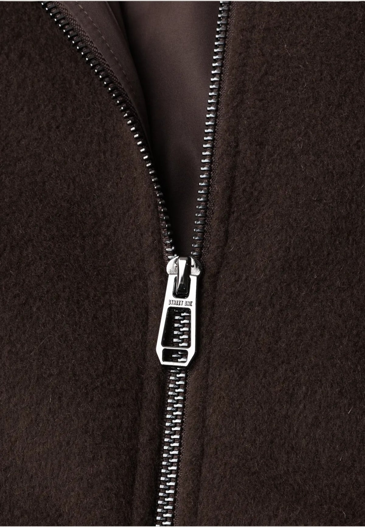 Coat Street One LTD QR Wool Coat w. Knitted Stand Up