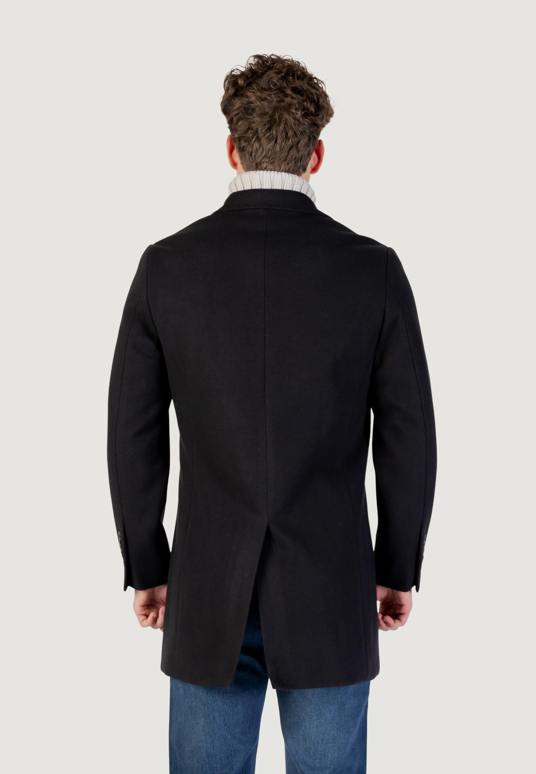 Coats Gianni Lupo MONOPETTO