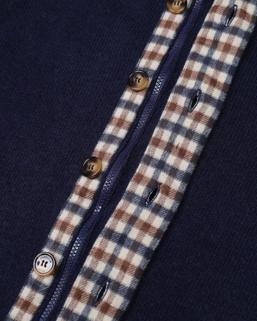 Cardigan Aquascutum Active LAMBSWOOL BUTTONED CARDIGAN