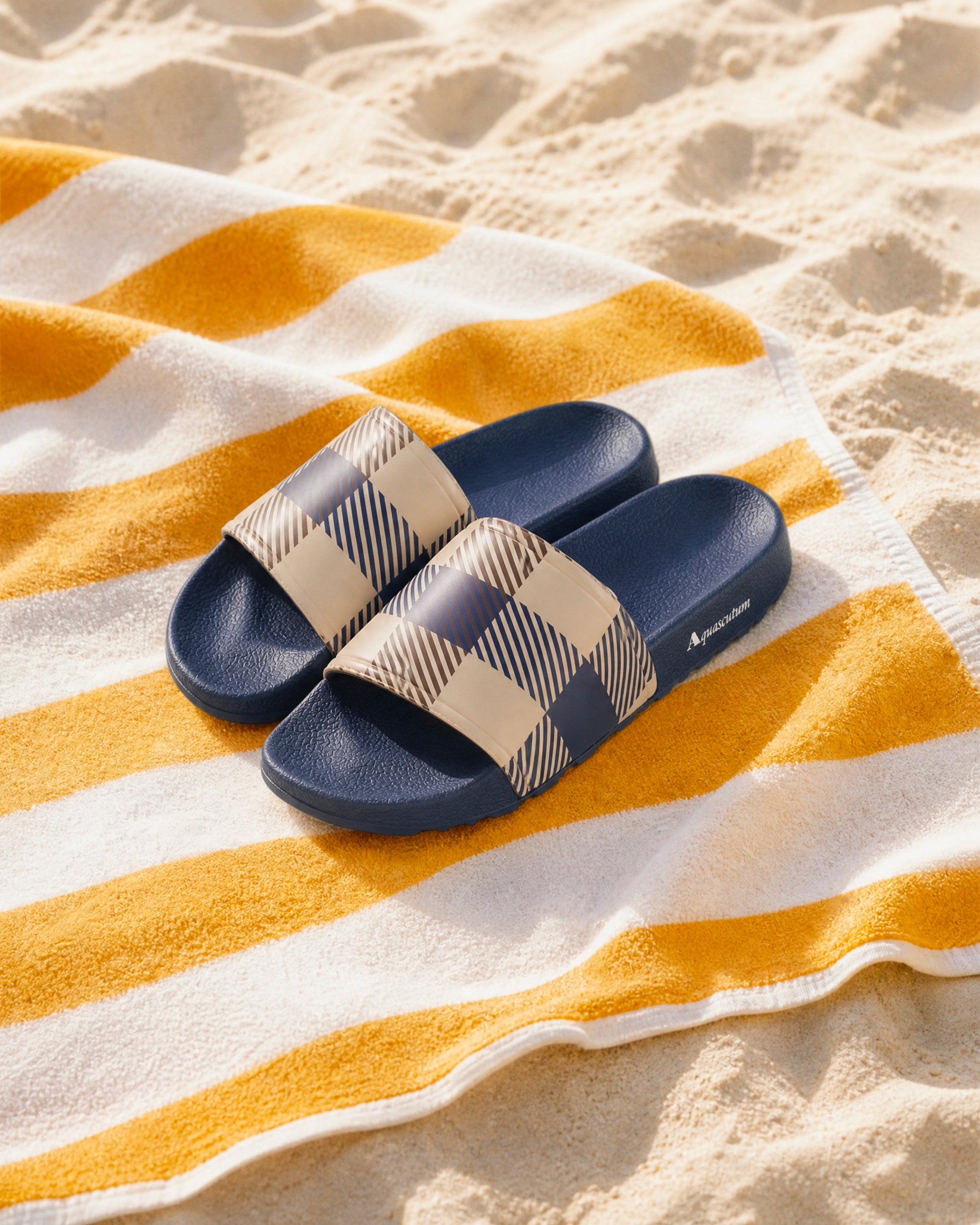  Aquascutum Active MACRO ICONIC SLIPPERS