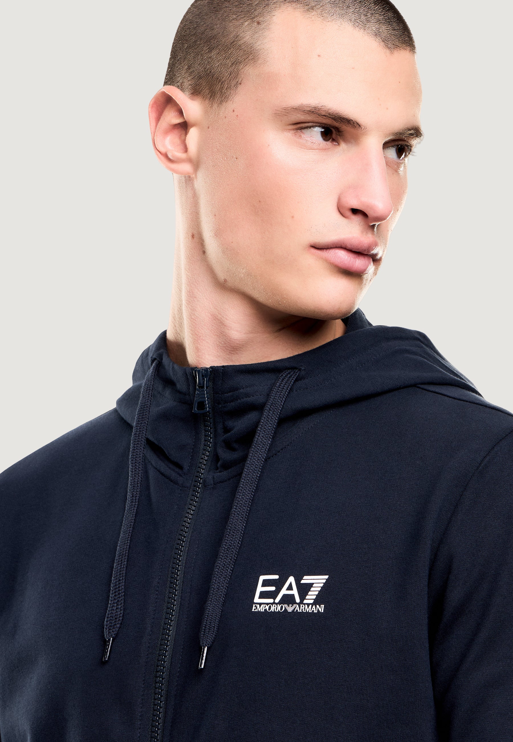 Tuta EA7 8NPV68 PJVTZ