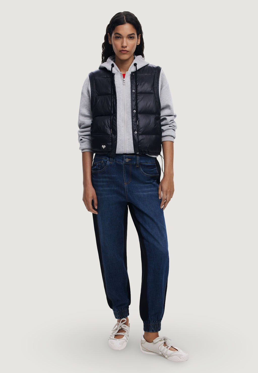 Felpa con cappuccio Desigual SWEAT_CHALECO