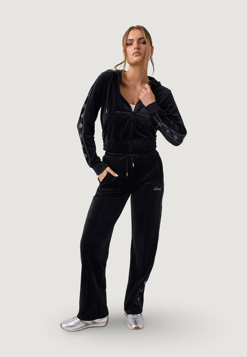 Felpa con cappuccio Guess Active AMALIA FULL ZIP HOOD