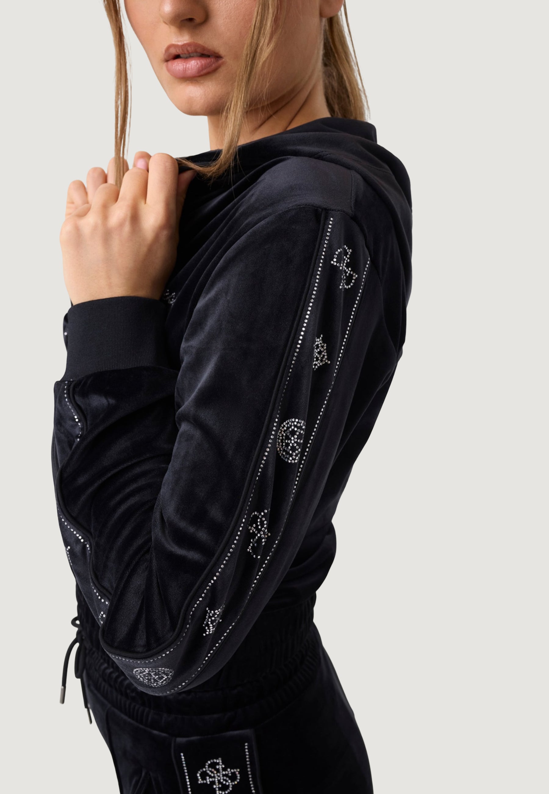 Felpa con cappuccio Guess Active AMALIA FULL ZIP HOOD