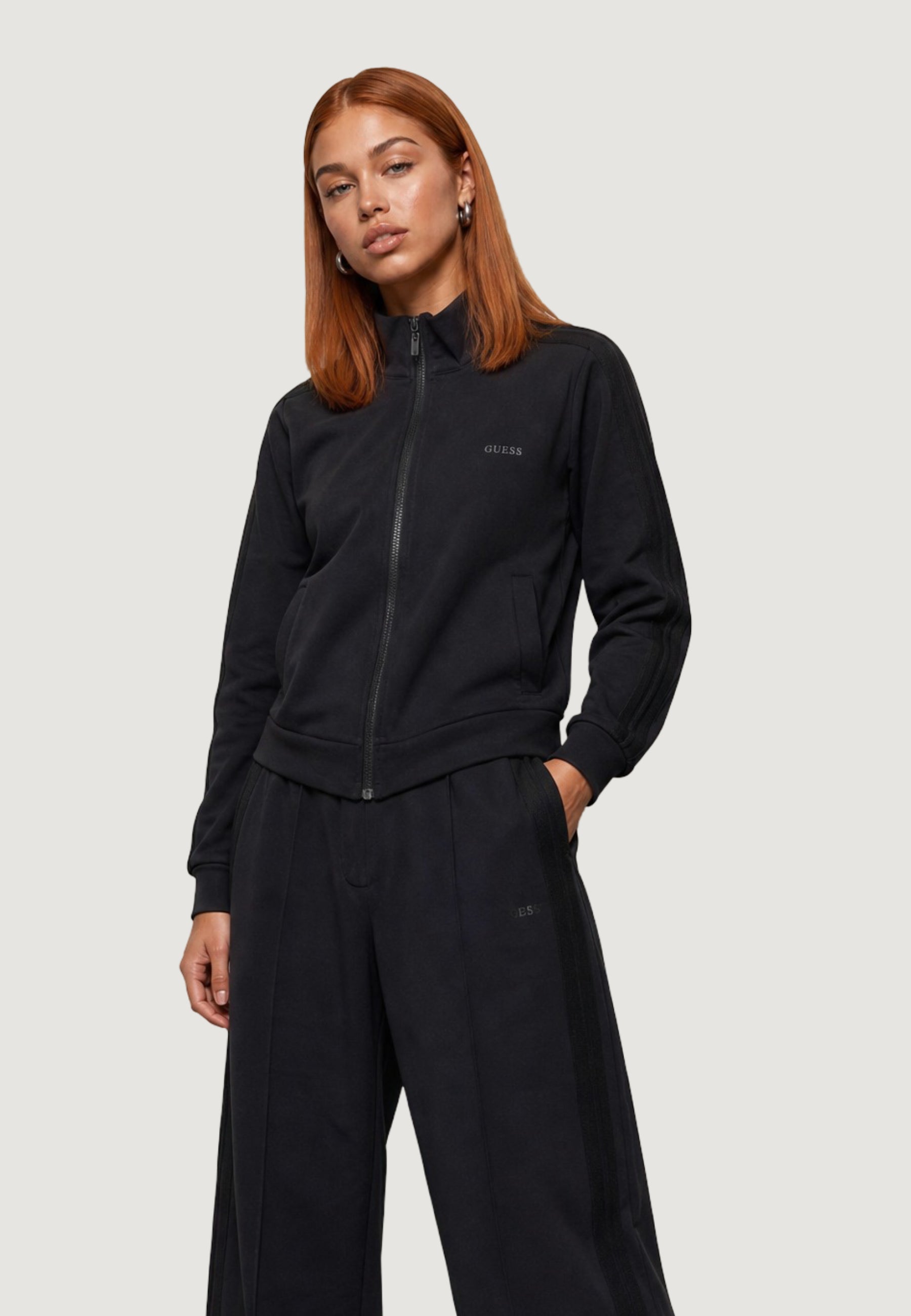 Felpa senza cappuccio Guess Active LYRA HIGH NECK FULL