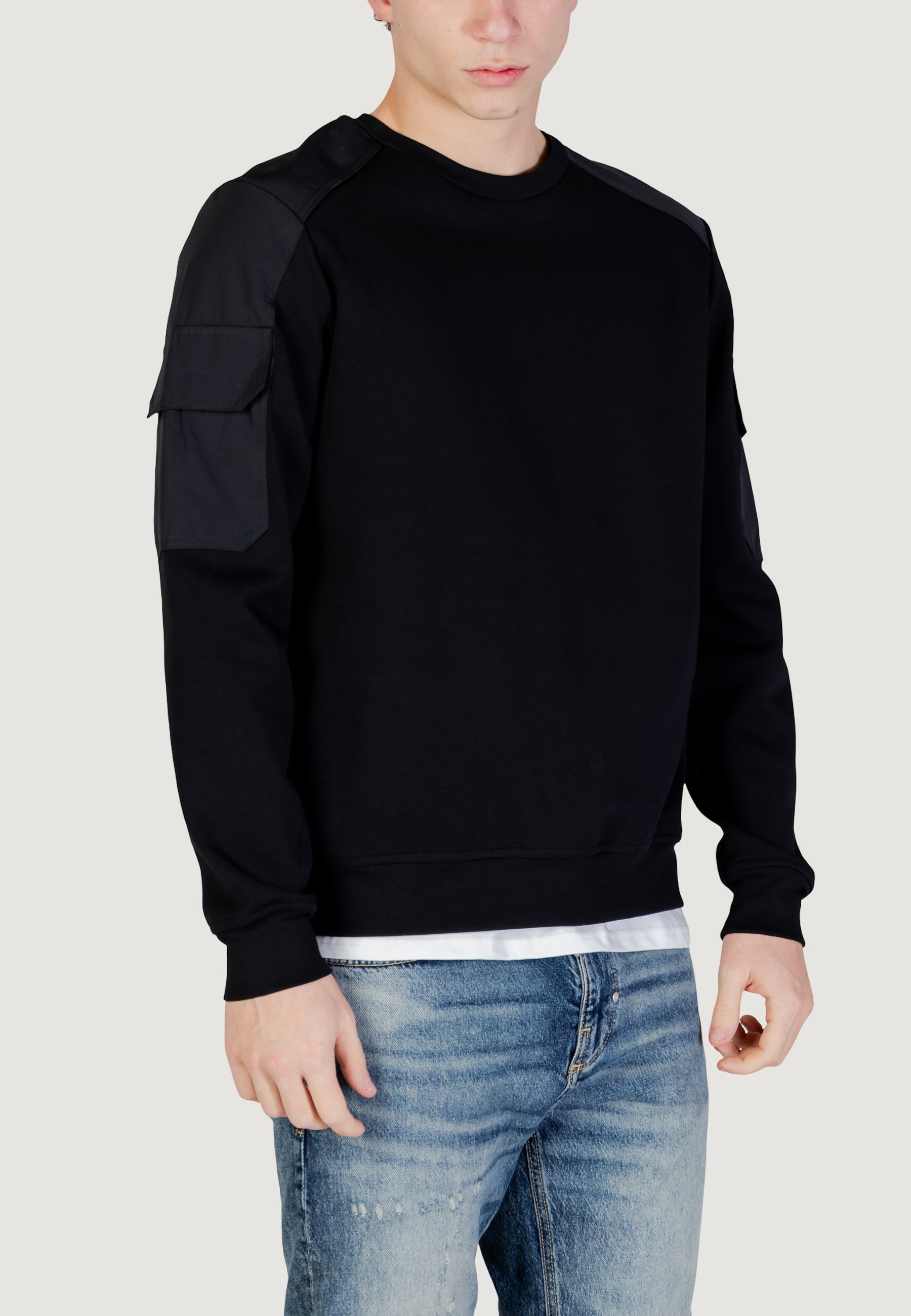 Sweatshirt Antony Morato REGULAR FIT WITH RUBBER METAL PLATE ON SLEEVE