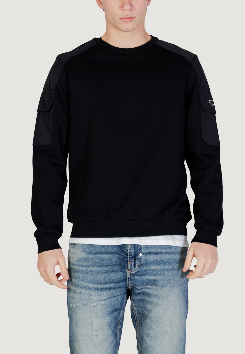 Sweatshirt Antony Morato REGULAR FIT WITH RUBBER METAL PLATE ON SLEEVE