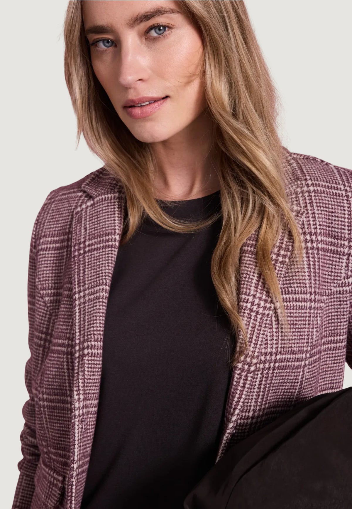 Blazer Street One LTD QR Check Blazer
