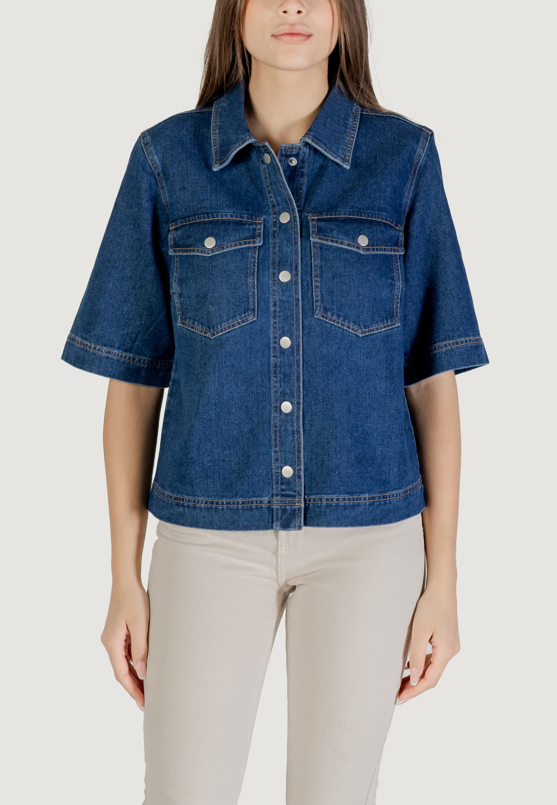 Jackets Only ONLBELLE S/S SHIRT DNM GUA NOOS