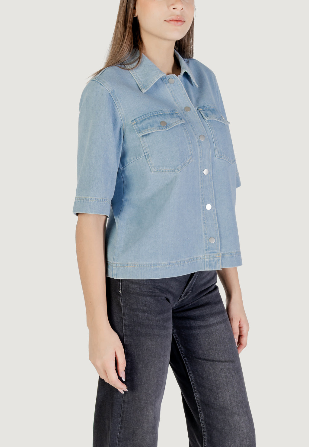 Jackets Only ONLBELLE S/S SHIRT DNM GUA NOOS