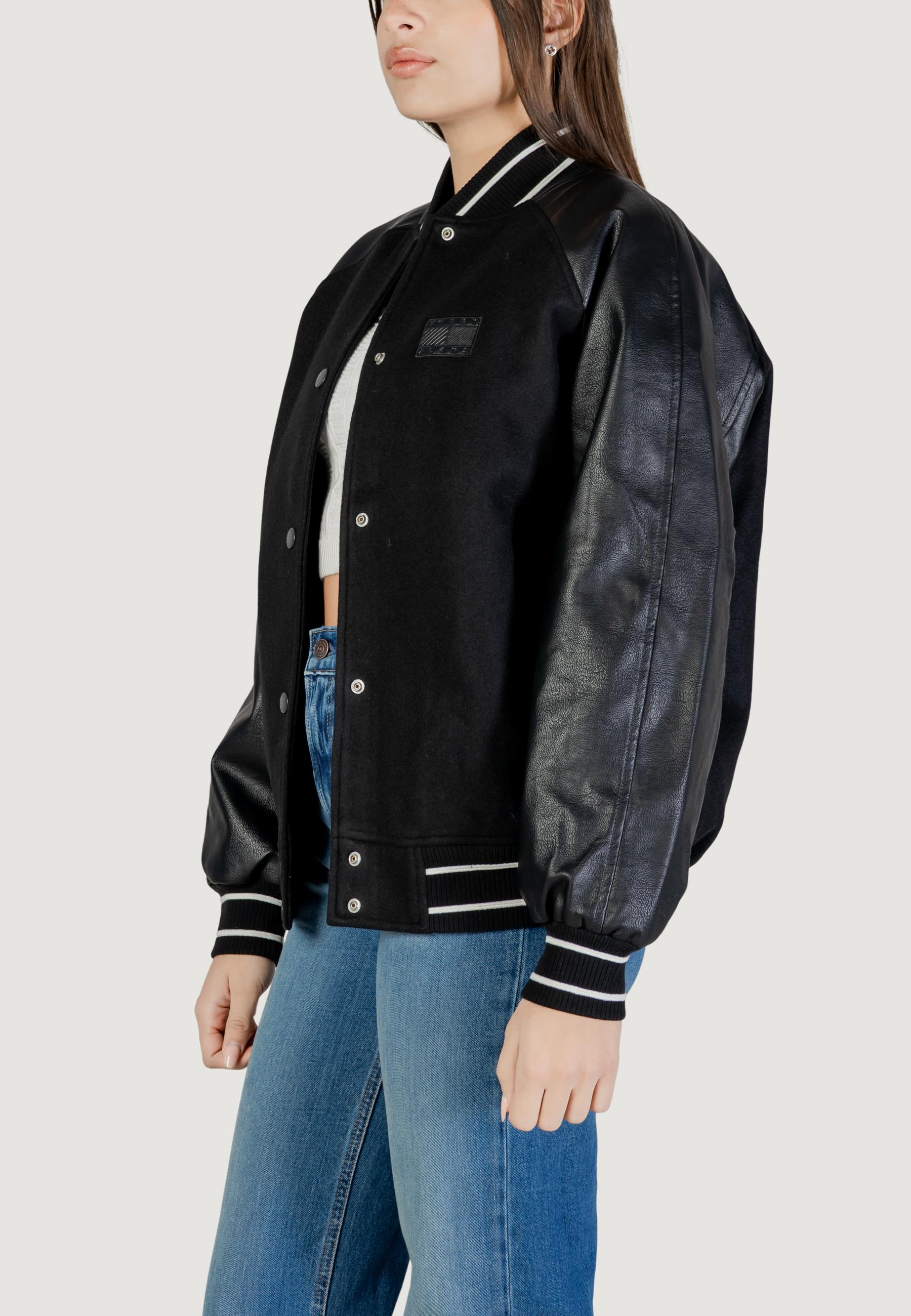 Giubbotto Tommy Hilfiger Jeans DW0DW22557