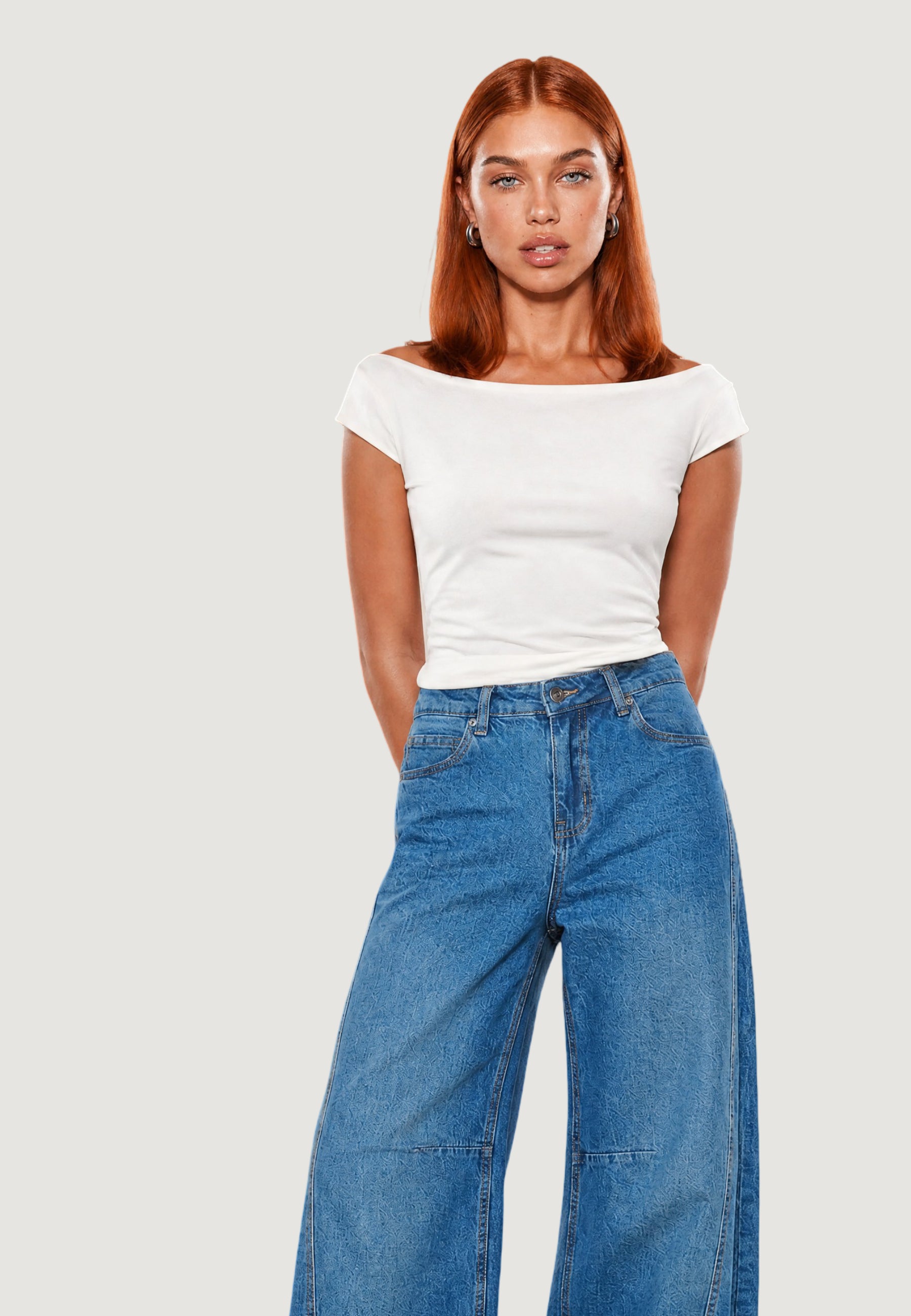 T-shirts I am TOP CON SCOLLO DIETRO