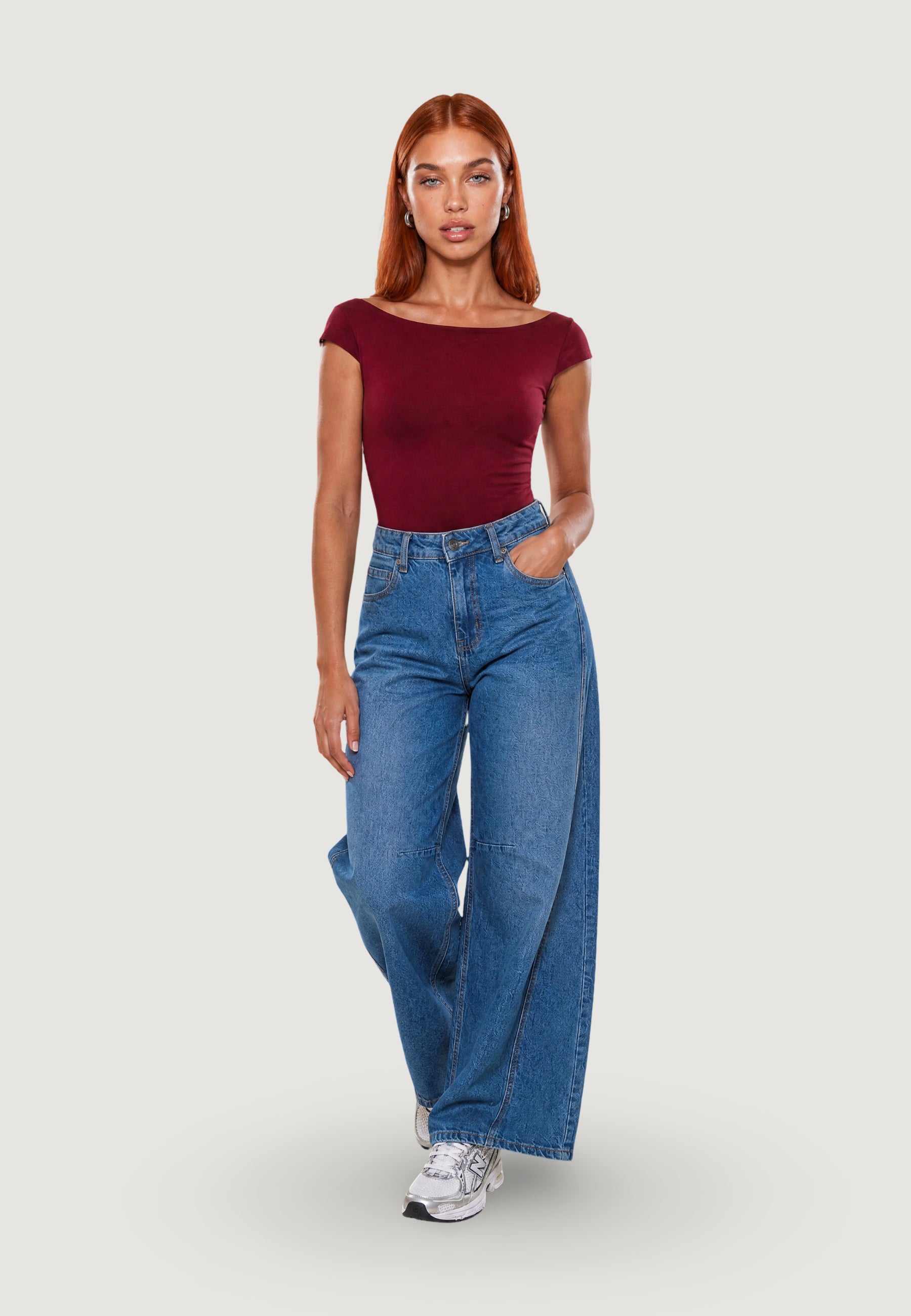 T-shirt I am TOP CON SCOLLO DIETRO