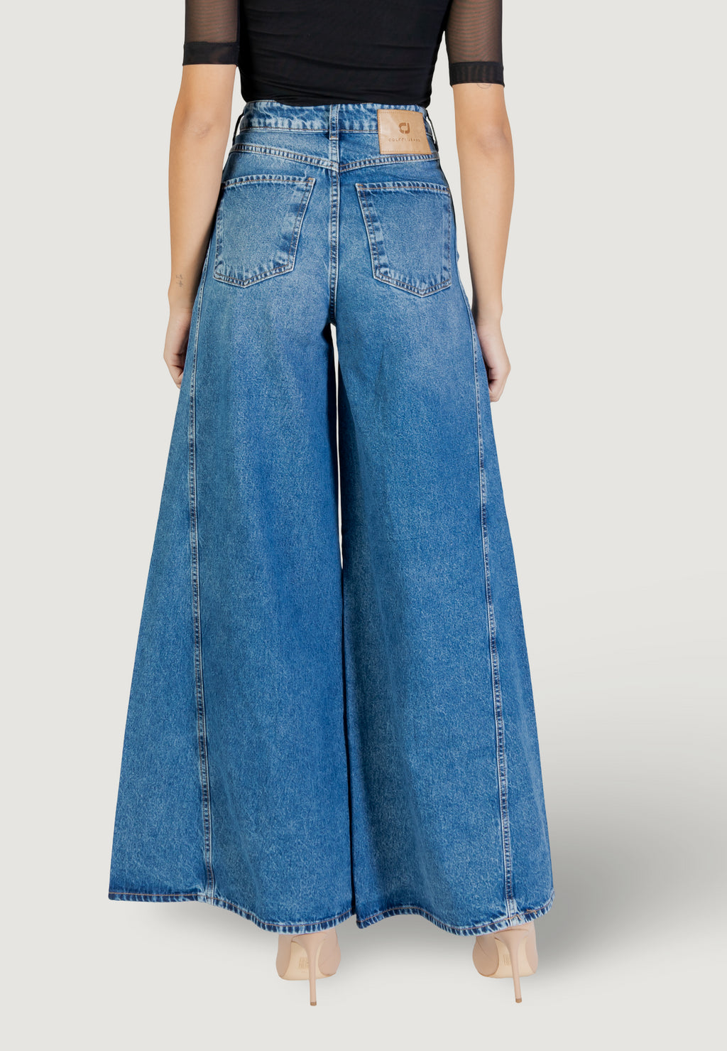 Jeans larghi Colcci 002.11.00405