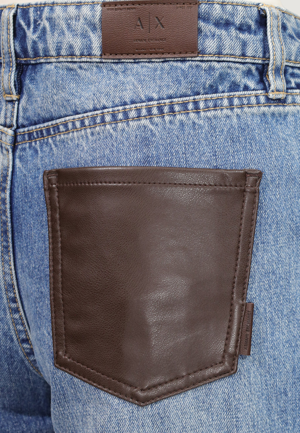 Mom jeans Armani Exchange XW000056 AF25766