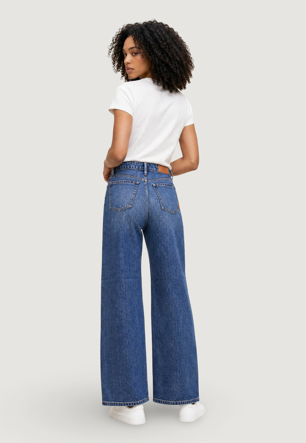 Mom jeans Armani Exchange XW000100 AF21360