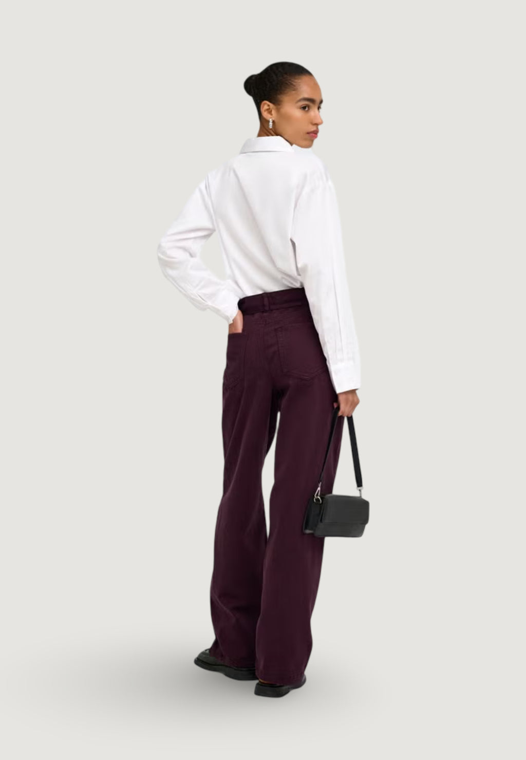 Jeans mom Only ONLGIANNA-SILLA MW ST BELT PANT PNT NOOS