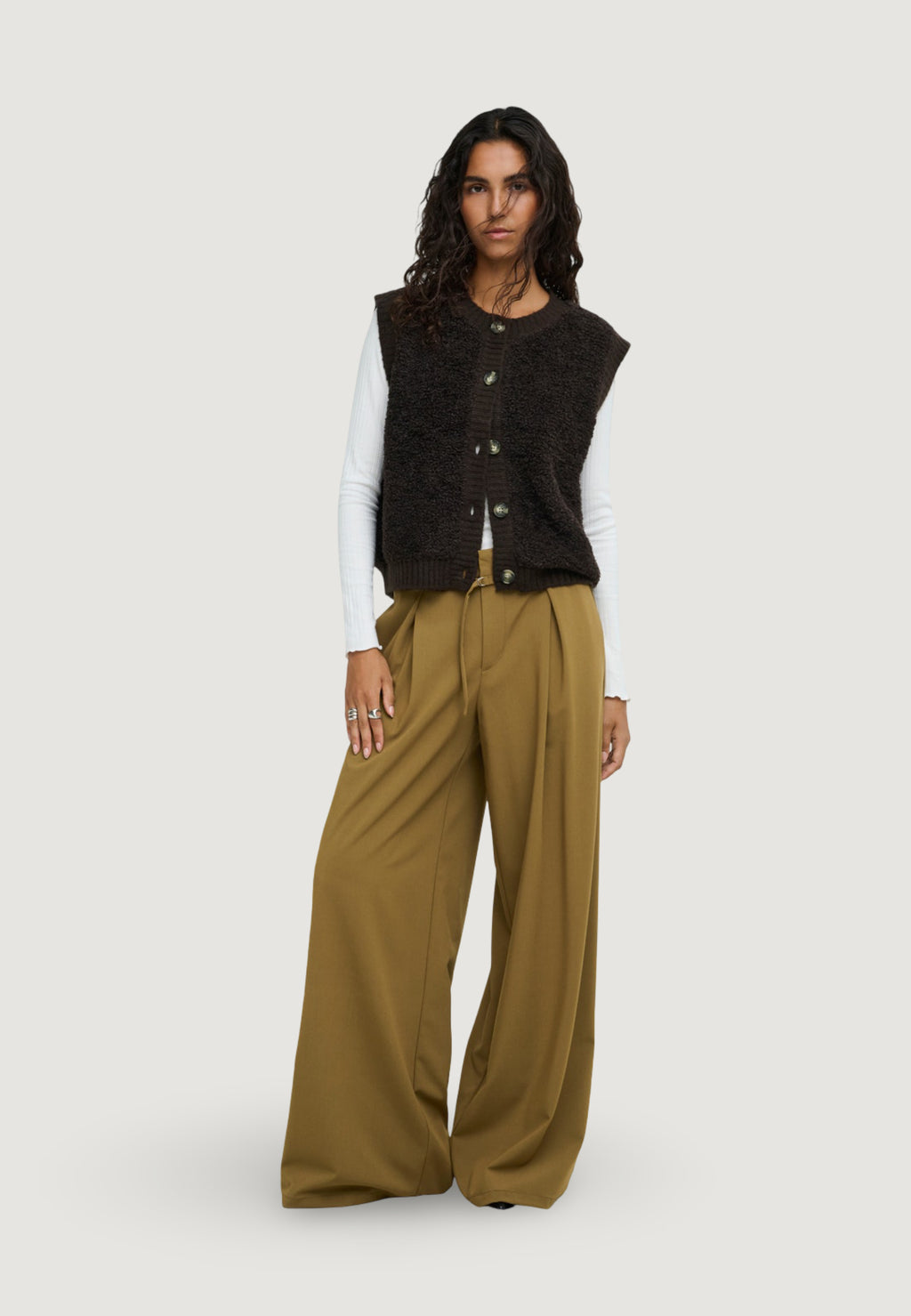 Vest sweater Jacqueline de Yong Jdyeira Life S/L On Button Vest Knt Noos