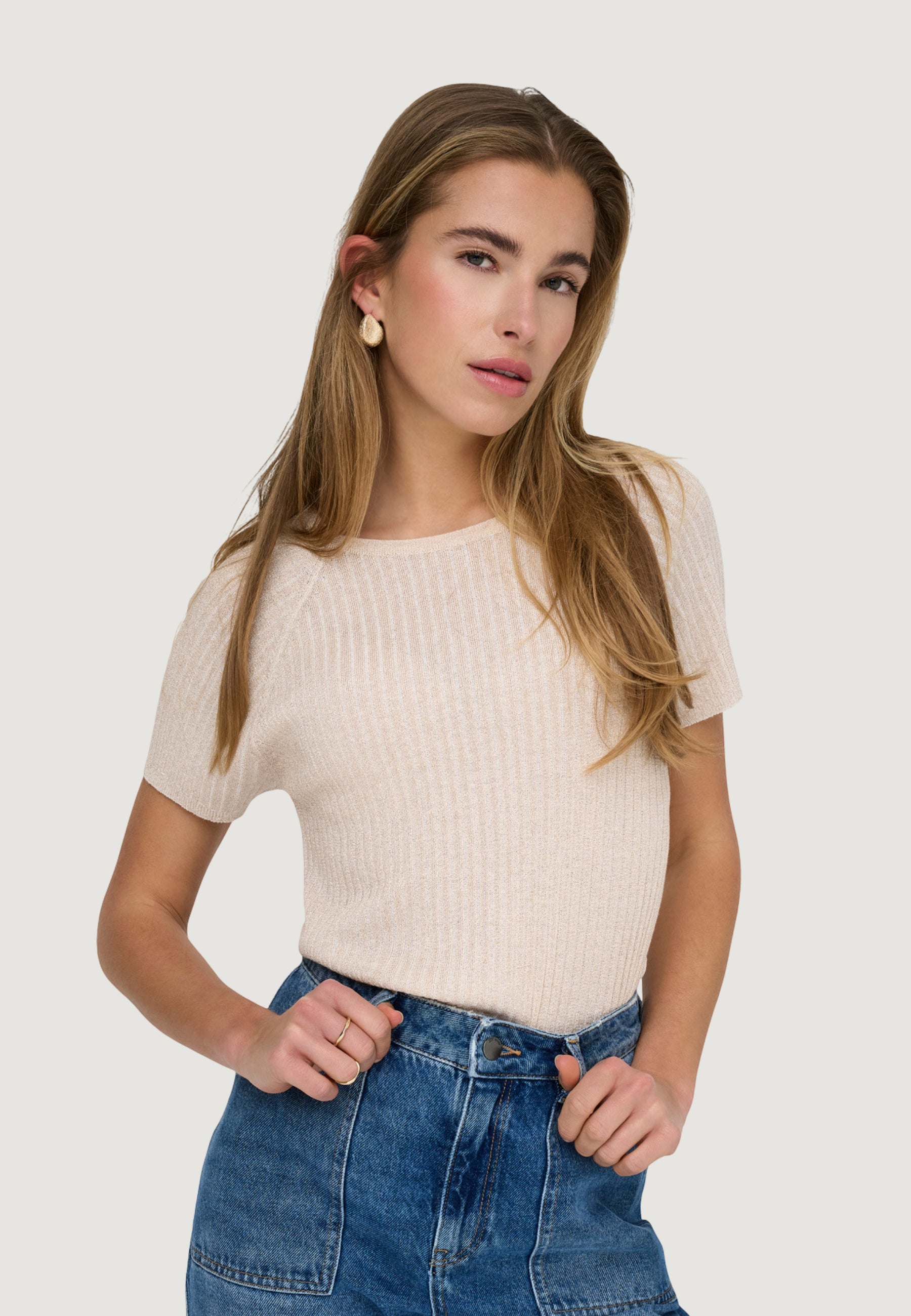 Short sleeve jersey Jacqueline de Yong Jdybodilla S/S Glitter Pullover Knt Noos