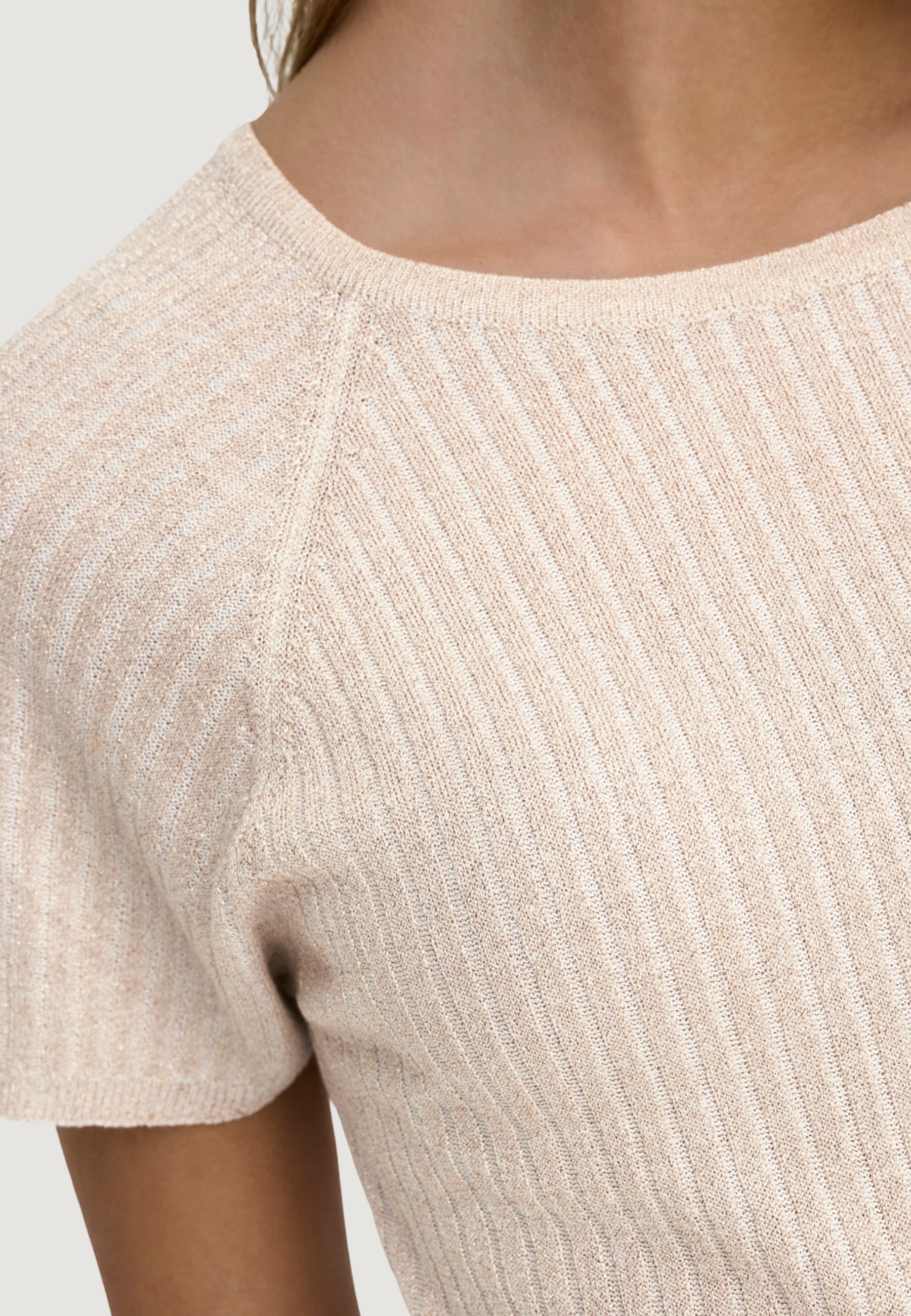 Short sleeve jersey Jacqueline de Yong Jdybodilla S/S Glitter Pullover Knt Noos