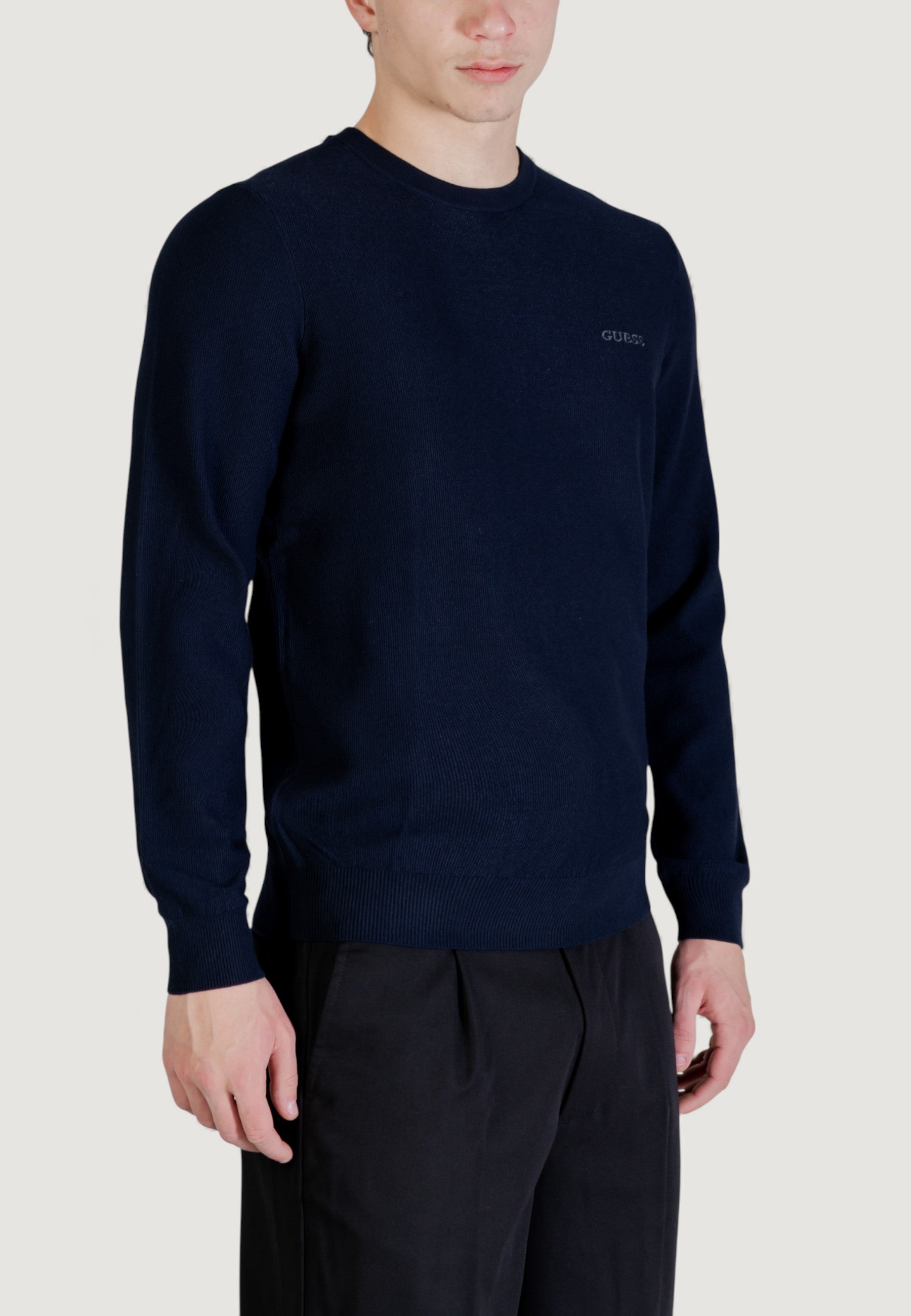 Maglia Guess KARIM CN PIQUET STITCH SWTR