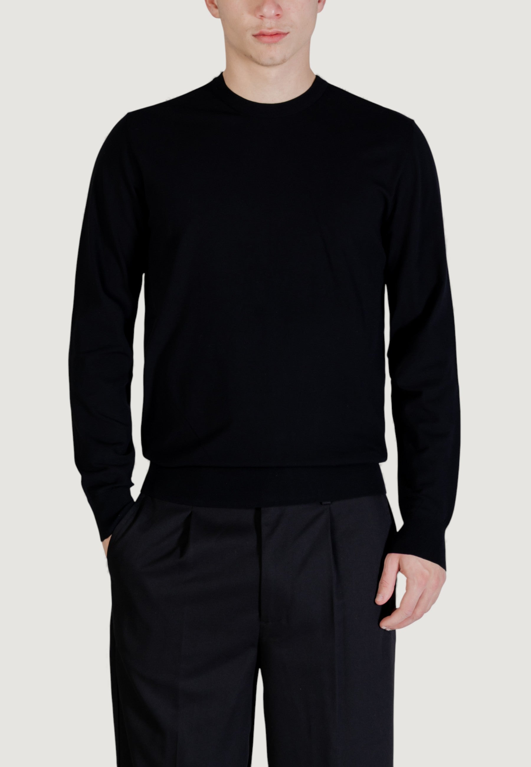 Maglia Guess KADIR TECH LS CN SWTR