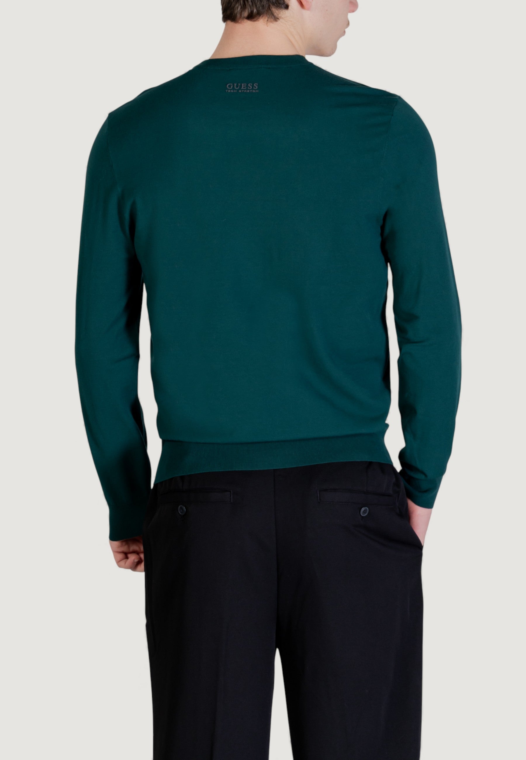 Maglia Guess KADIR TECH LS CN SWTR